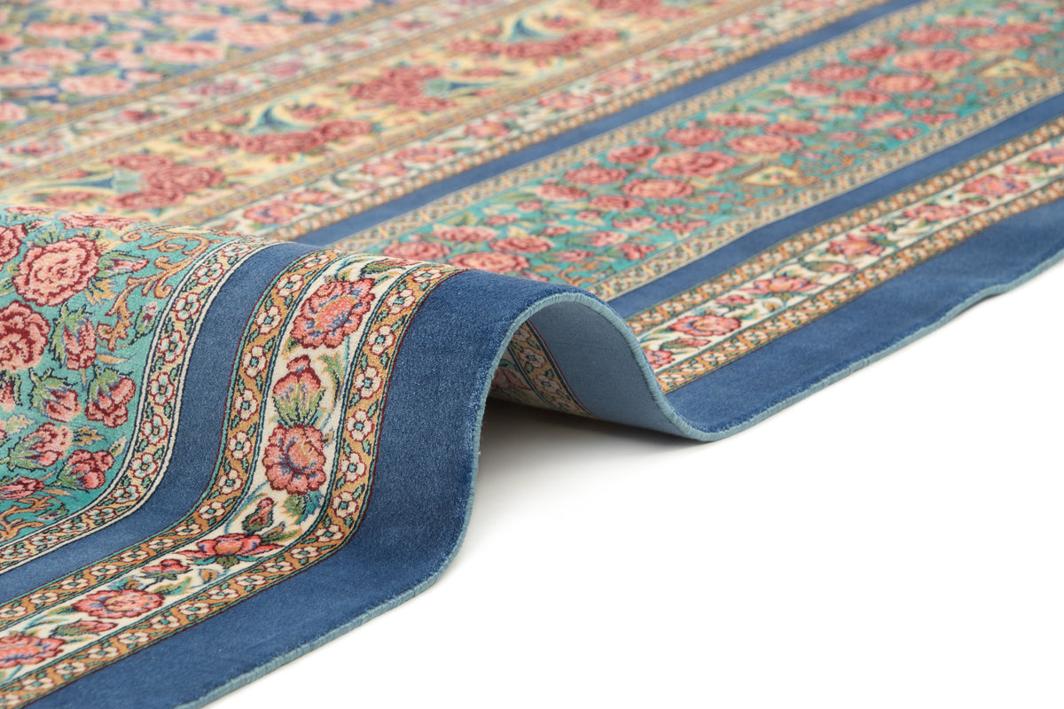 Rechteck Teppich Ghom Design in Blau von Hadorn™ - Lifestyle Image