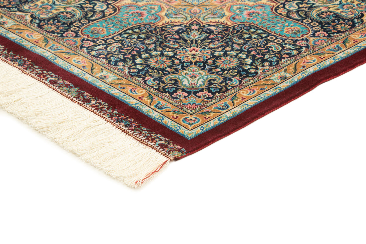 Rechteck Teppich Ghom Design in Rot von Hadorn™ - Lifestyle Image