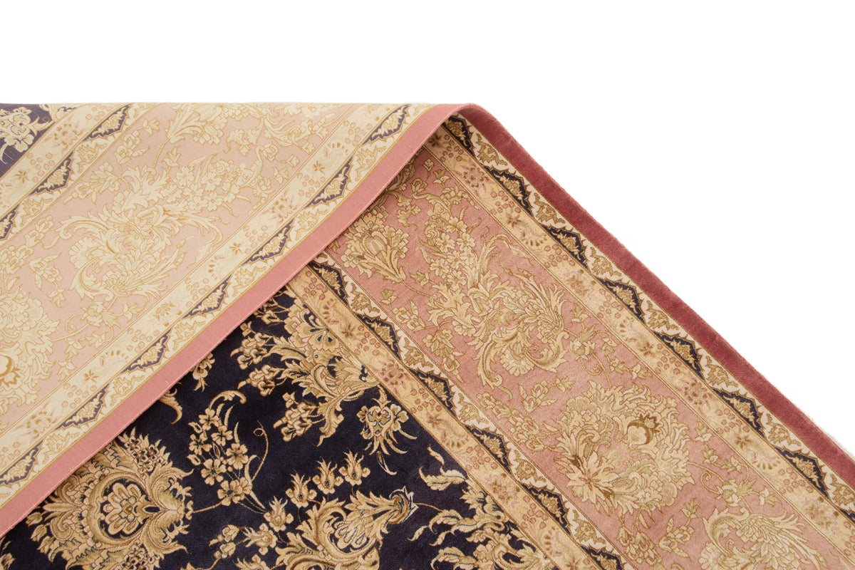 Rechteck Teppich Ghom Design in Lila von Hadorn™ - Lifestyle Image