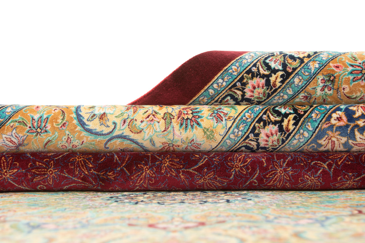 Rechteck Teppich Ghom Design in Rot von Hadorn™ - Lifestyle Image