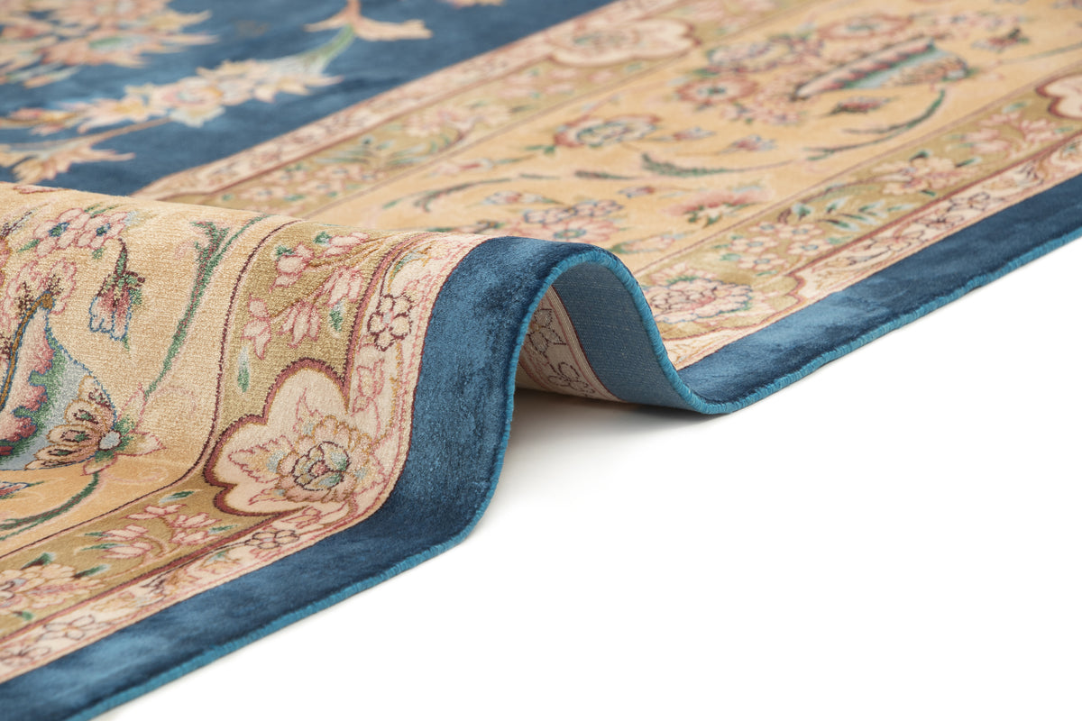Rechteck Teppich Ghom Design in Blau von Hadorn™ - Lifestyle Image