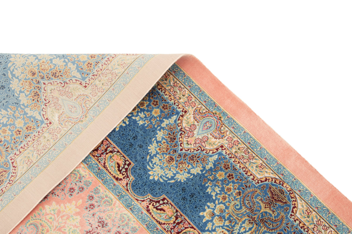 Rechteck Teppich Ghom Design in Rosa von Hadorn™ - Lifestyle Image