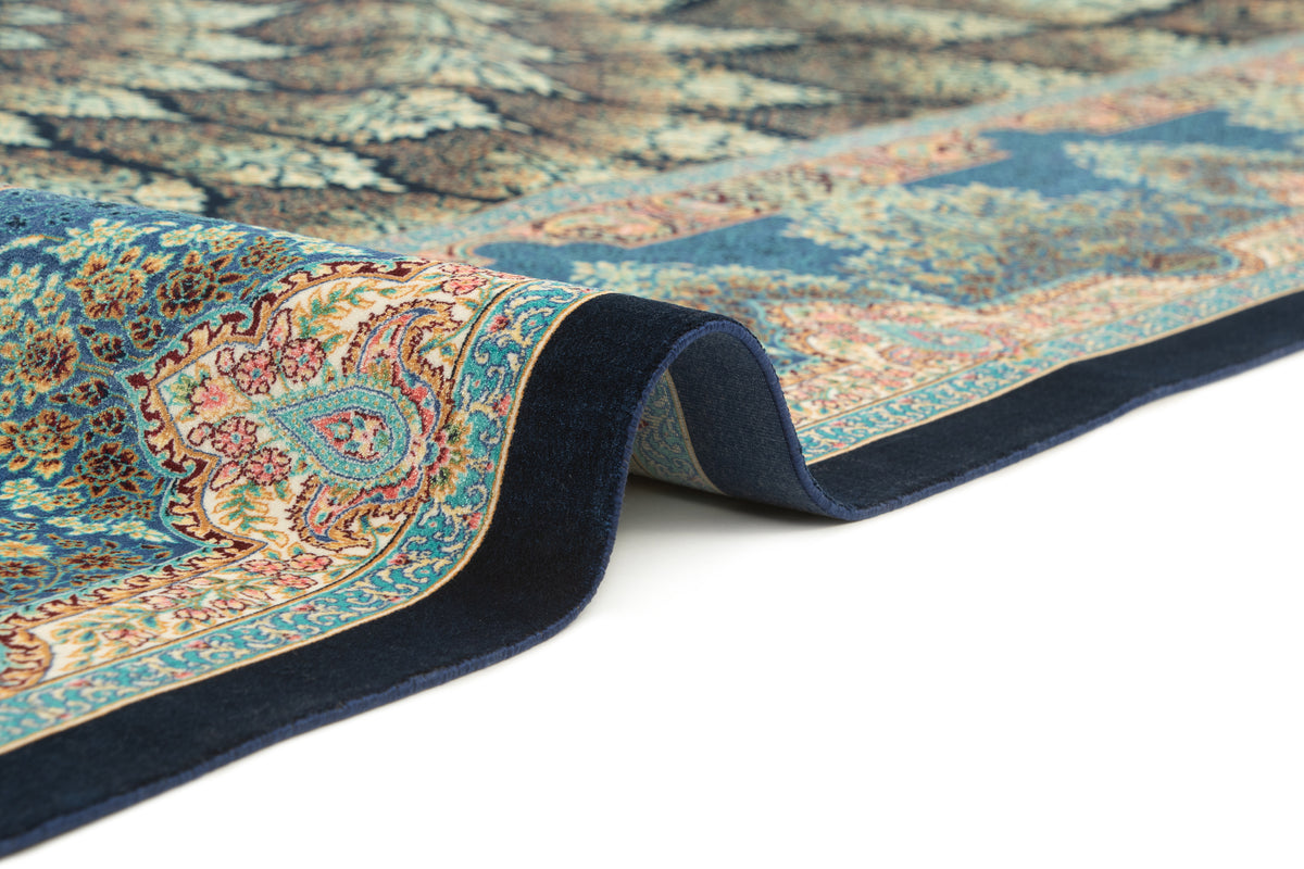 Rechteck Teppich Ghom Design in Dunkelblau von Hadorn™ - Lifestyle Image