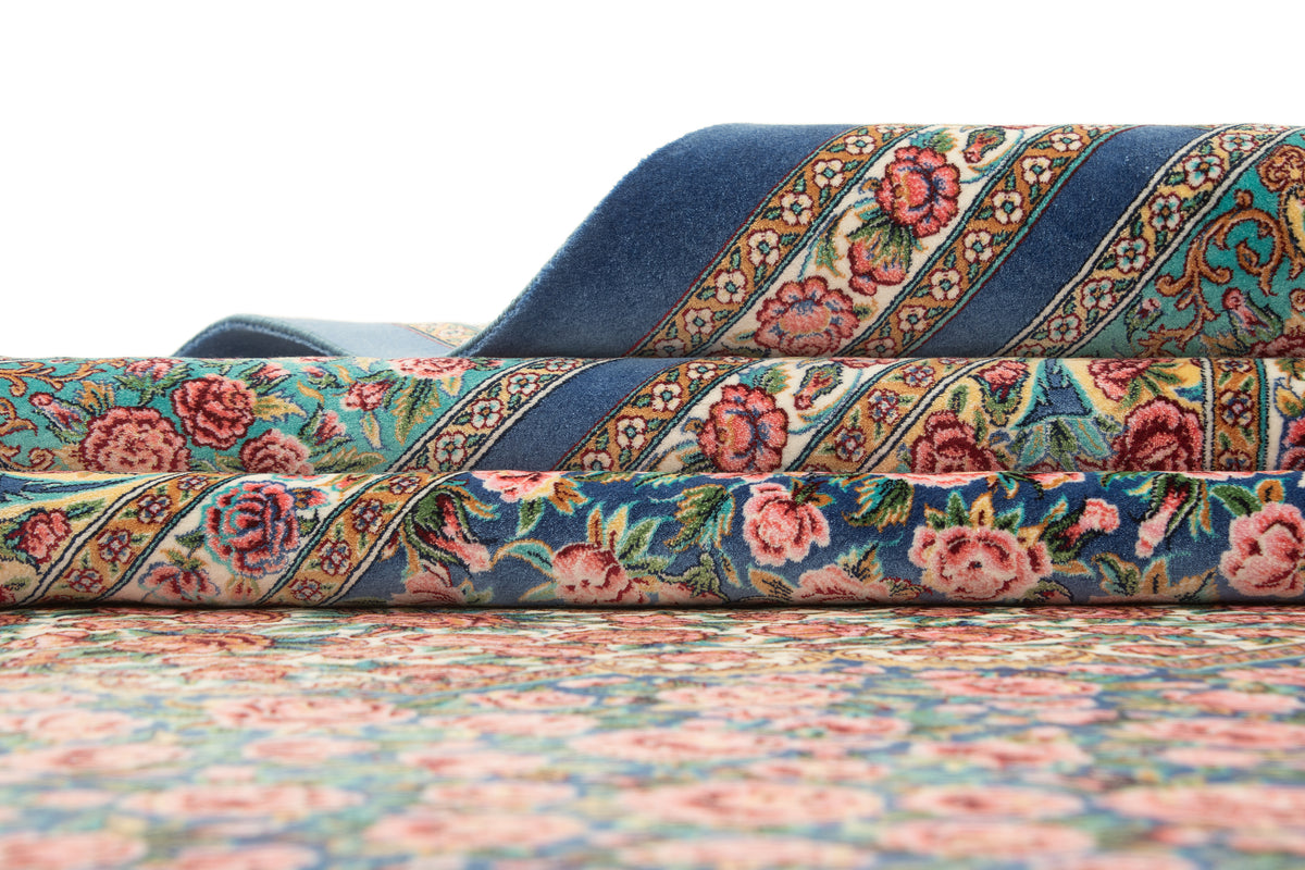 Rechteck Teppich Ghom Design in Blau von Hadorn™ - Lifestyle Image