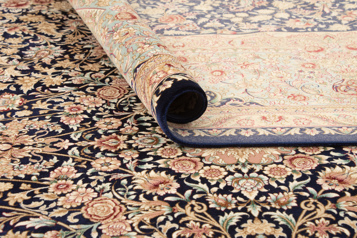 Rechteck Teppich Ghom Design in Dunkelblau von Hadorn™ - Lifestyle Image