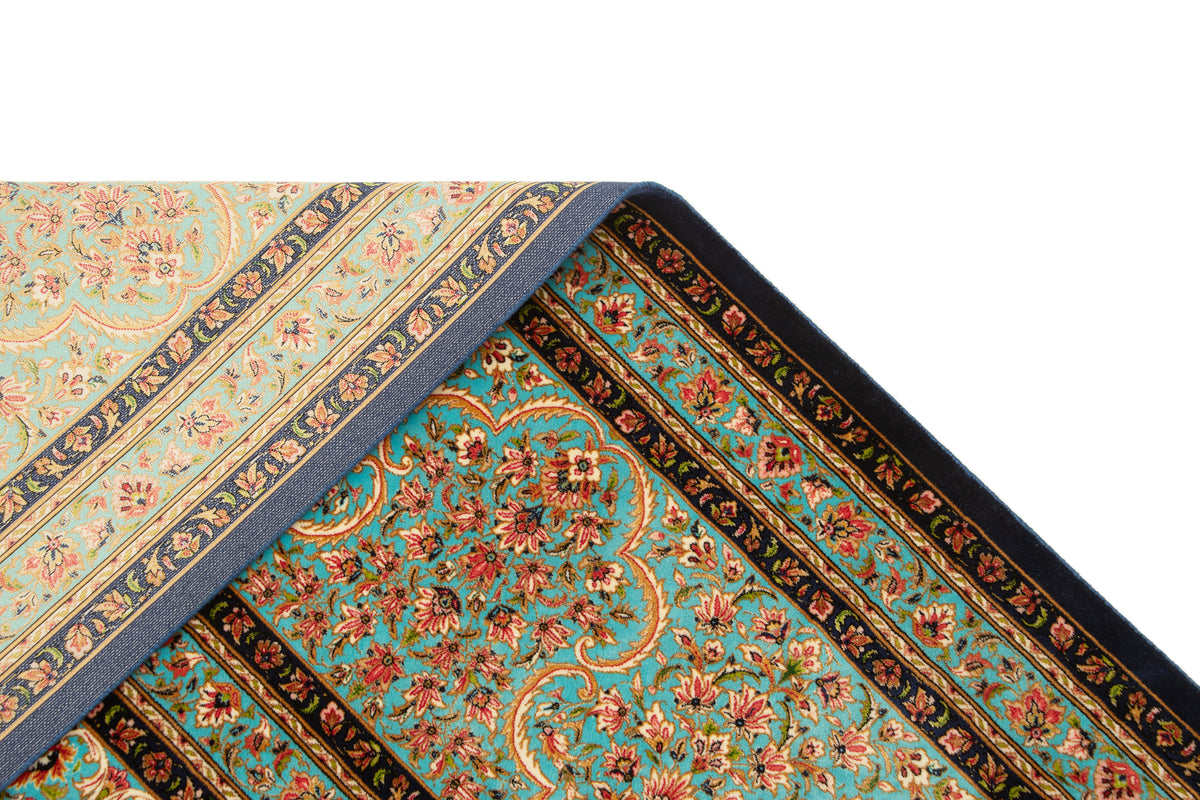 Rechteck Teppich Ghom Design in Dunkelblau von Hadorn™ - Lifestyle Image