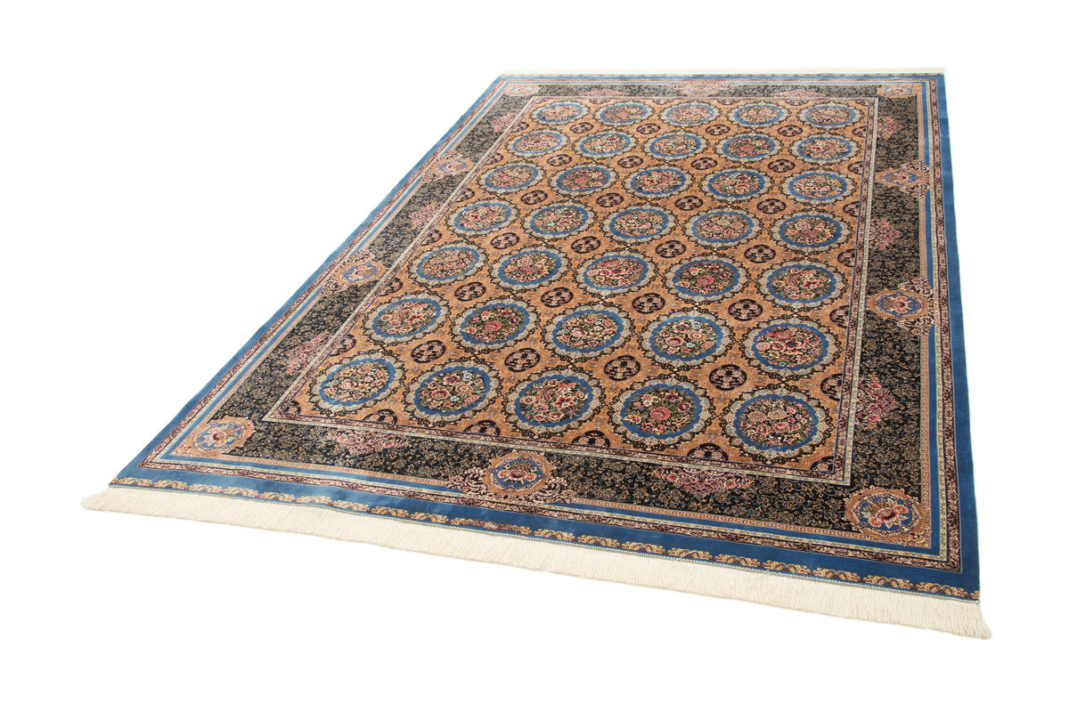 Rechteck Teppich Ghom Design in Blau von Hadorn™ - Lifestyle Image