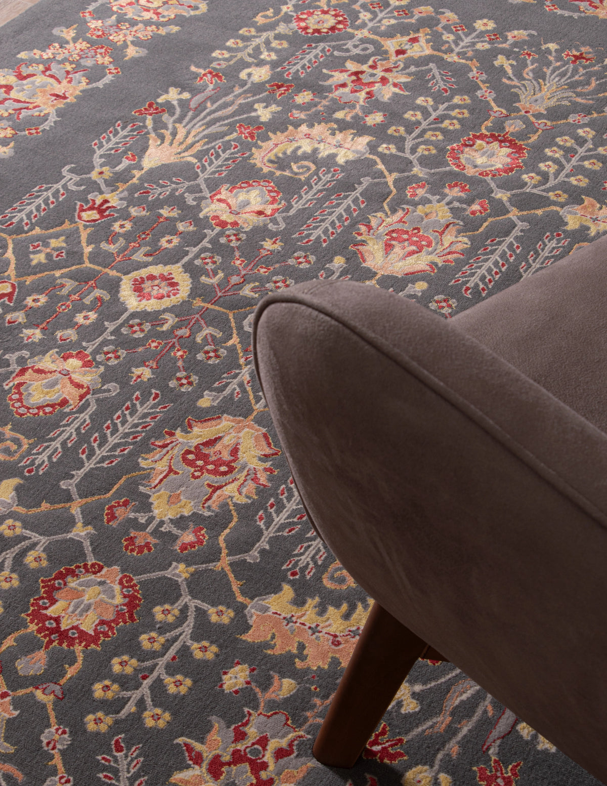 Rechteck Teppich Emmen Deluxe in Grau von Hadorn™ - Lifestyle Image