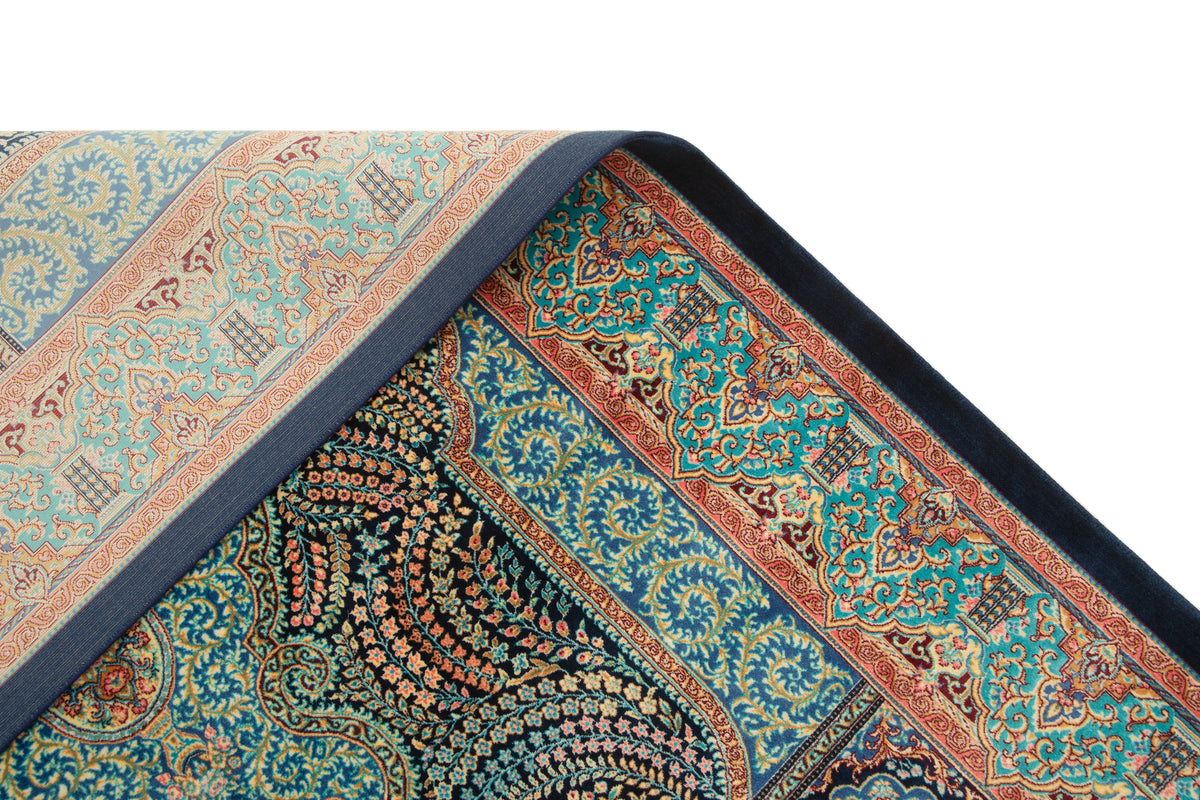 Rechteck Teppich Ghom Design in Dunkelblau von Hadorn™ - Lifestyle Image