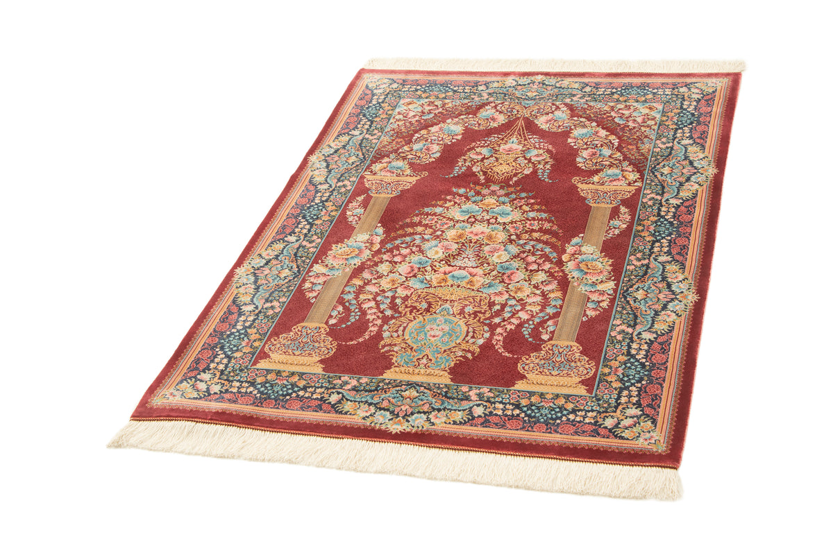 Rechteck Teppich Ghom Design in Rot von Hadorn™ - Lifestyle Image