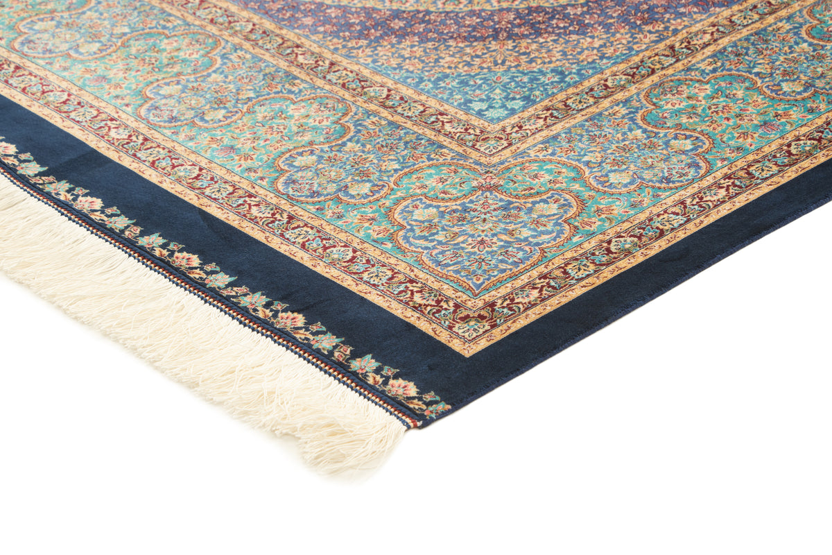 Rechteck Teppich Ghom Design in Blau von Hadorn™ - Lifestyle Image