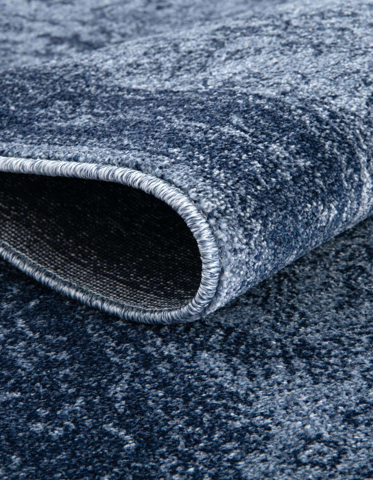 Rund Teppich Vista in Blau von Hadorn™ - Lifestyle Image