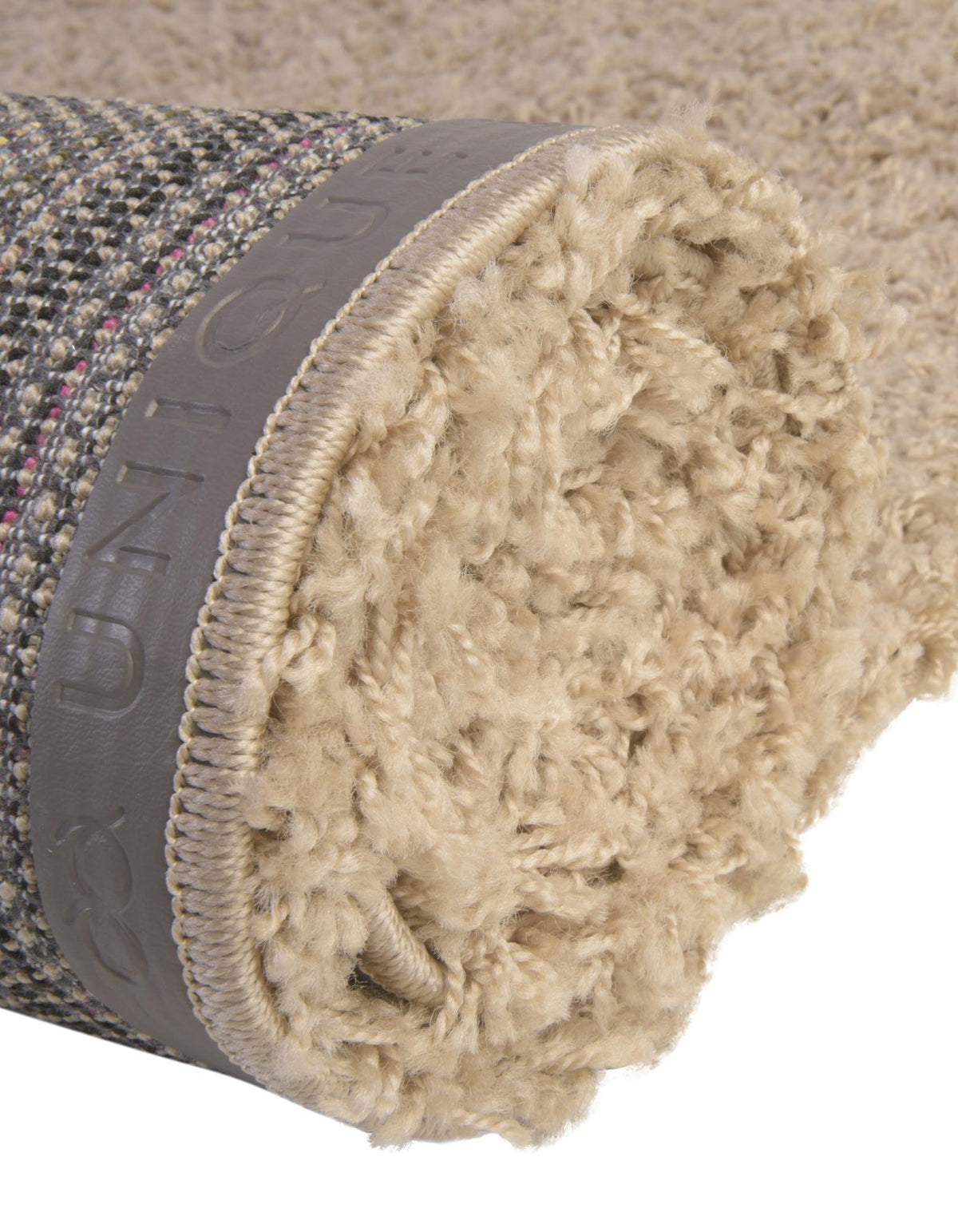 Quadratisch Hochflorteppich Solid Shag in Taupe von Hadorn™ - Lifestyle Image