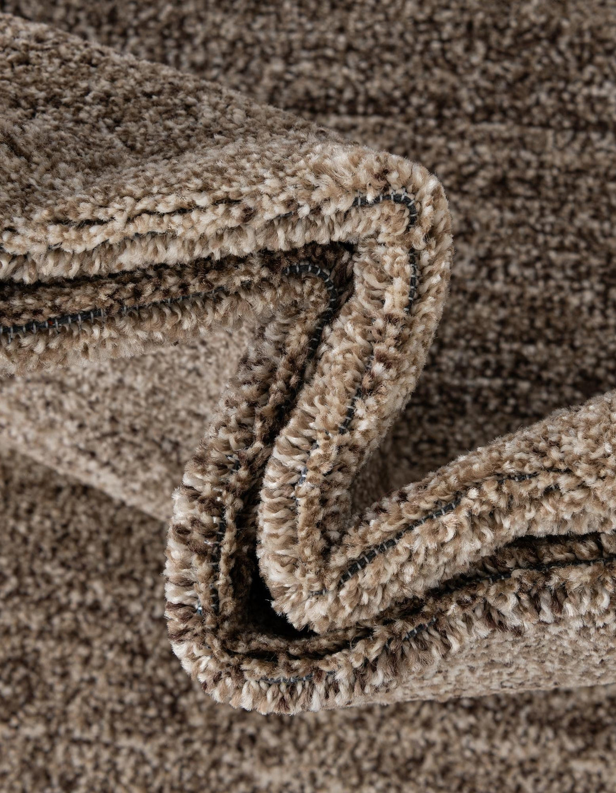 Quadratisch Teppich Loft in Beige von Hadorn™ - Lifestyle Image