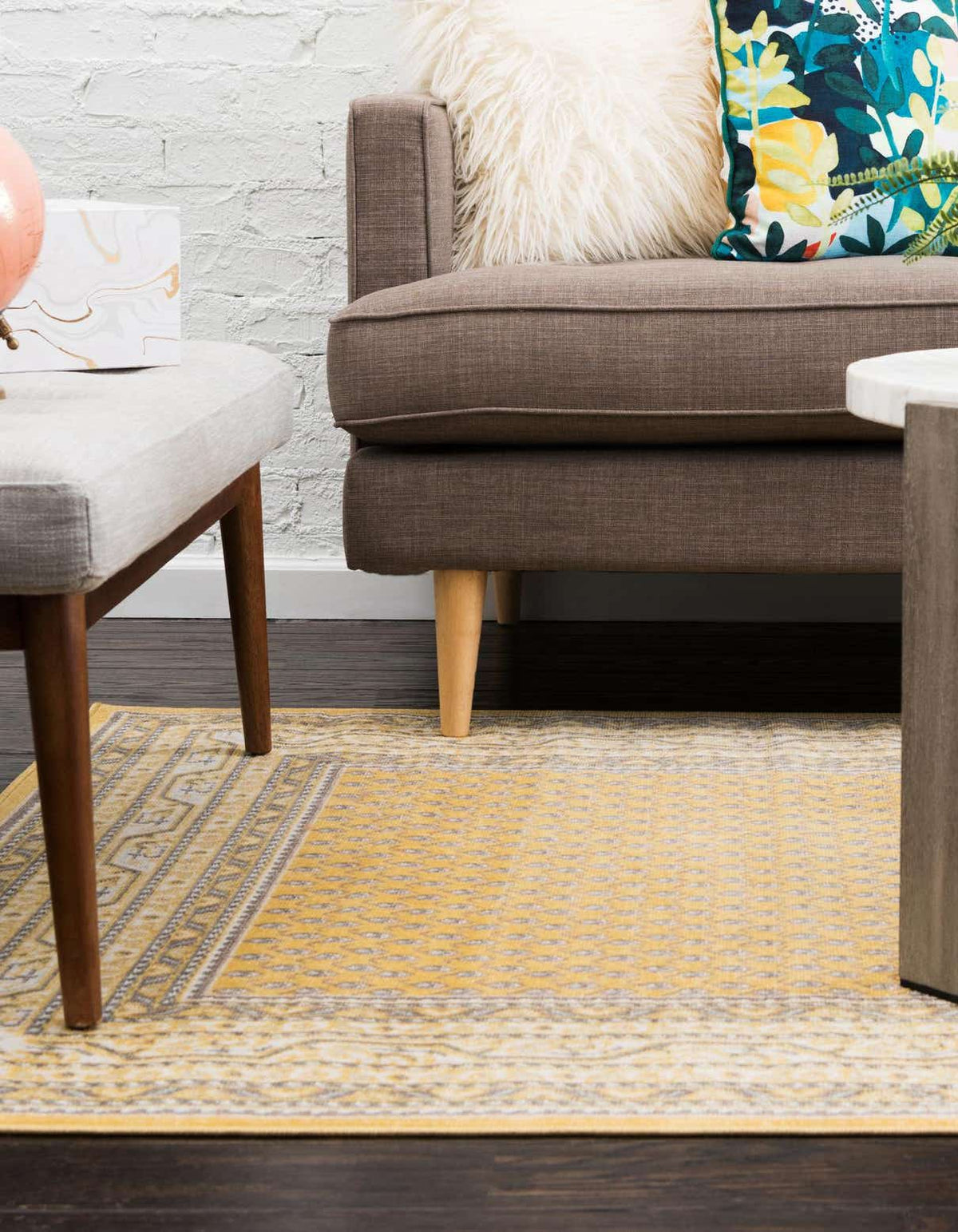Rechteck Teppich Tribeca in Gelb von Hadorn™ - Lifestyle Image