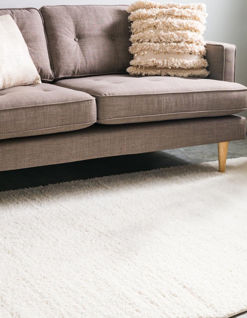 Rechteck Hochflorteppich Studio Solid Shag in Weiss von Hadorn™ - Lifestyle Image