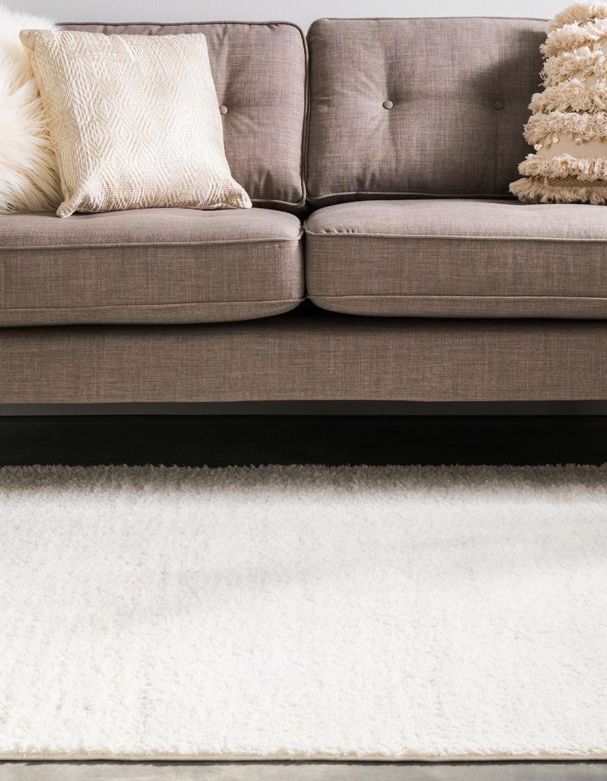 Rechteck Hochflorteppich Studio Solid Shag in Weiss von Hadorn™ - Lifestyle Image