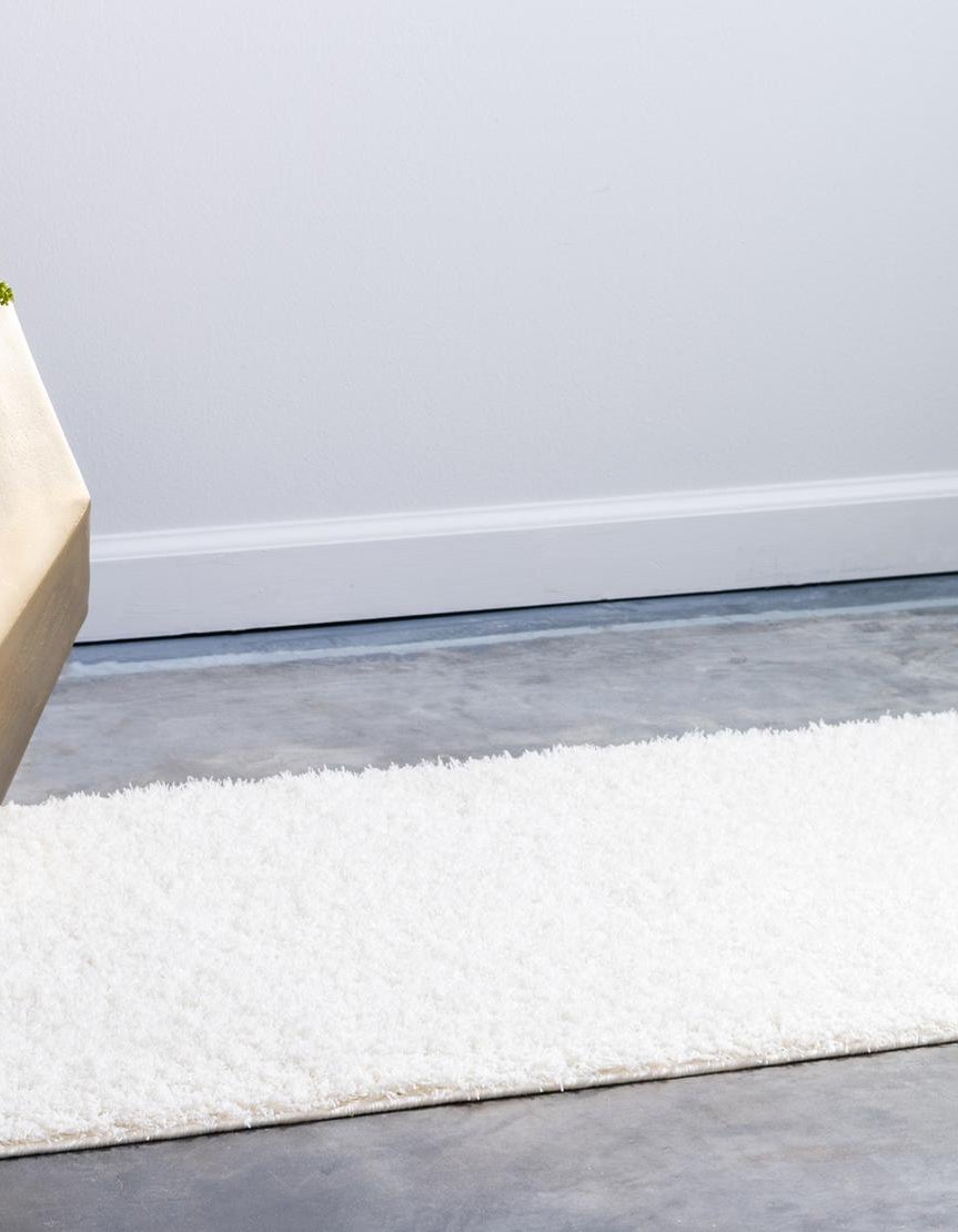 Läufer Teppich Luzern in Weiss von Hadorn™ - Lifestyle Image