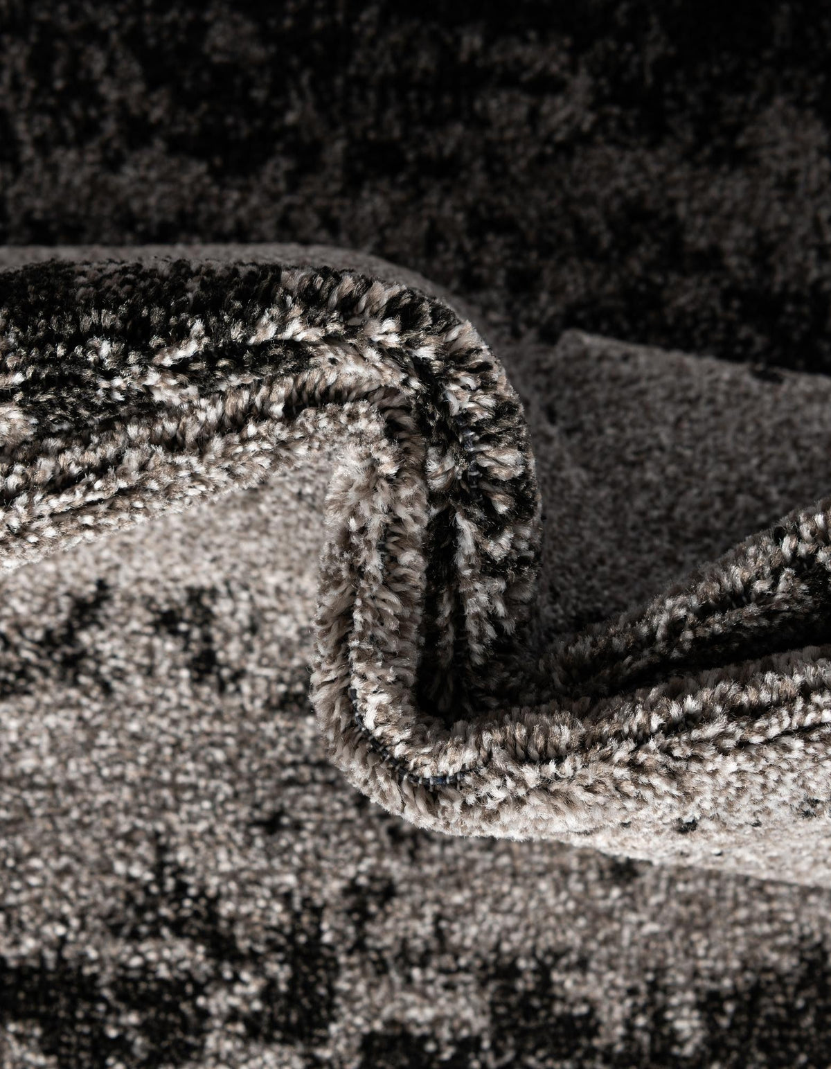 Quadratisch Teppich Loft in Dunkelgrau von Hadorn™ - Lifestyle Image