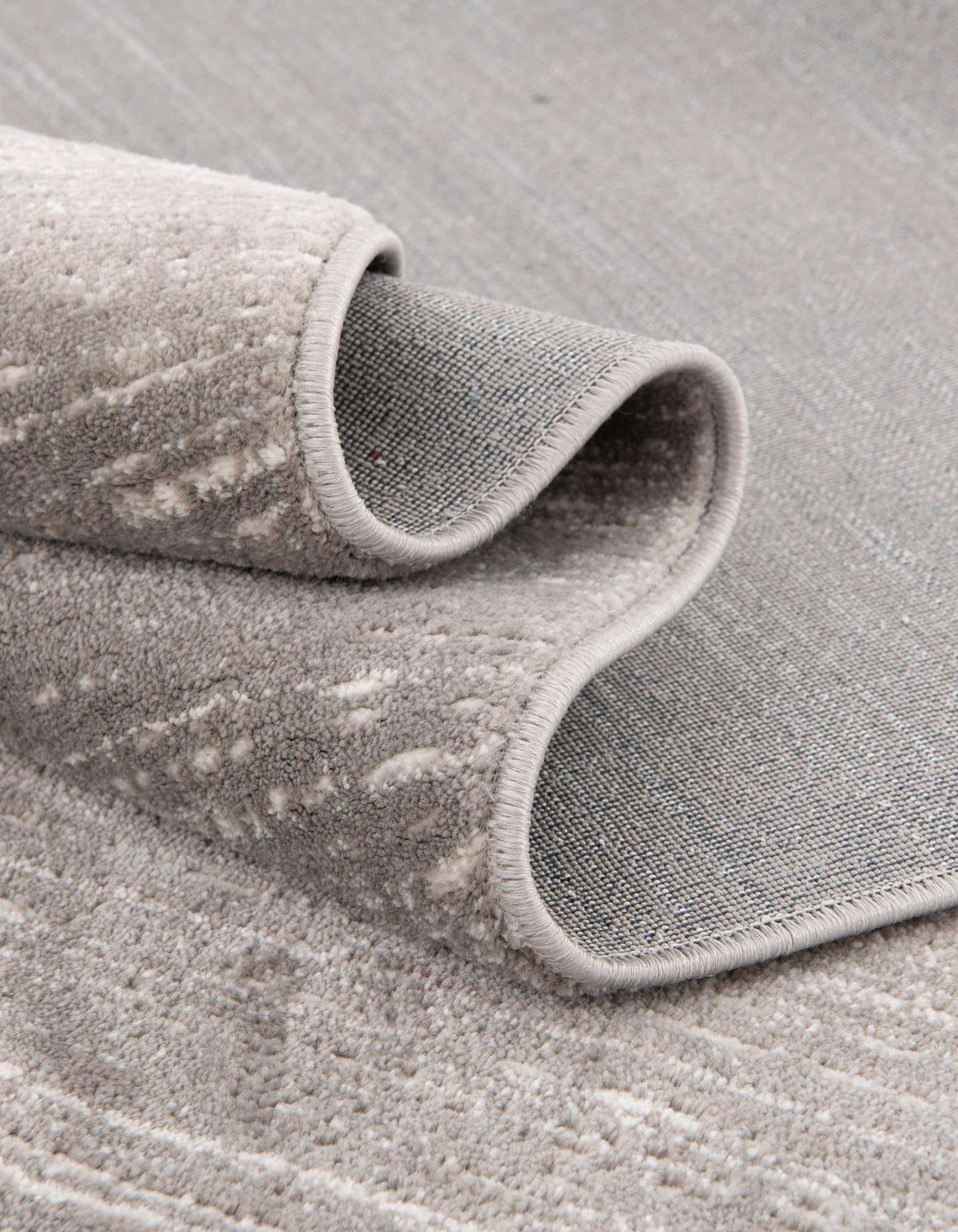 Rund Teppich Bellevue in Grau von Hadorn™ - Lifestyle Image