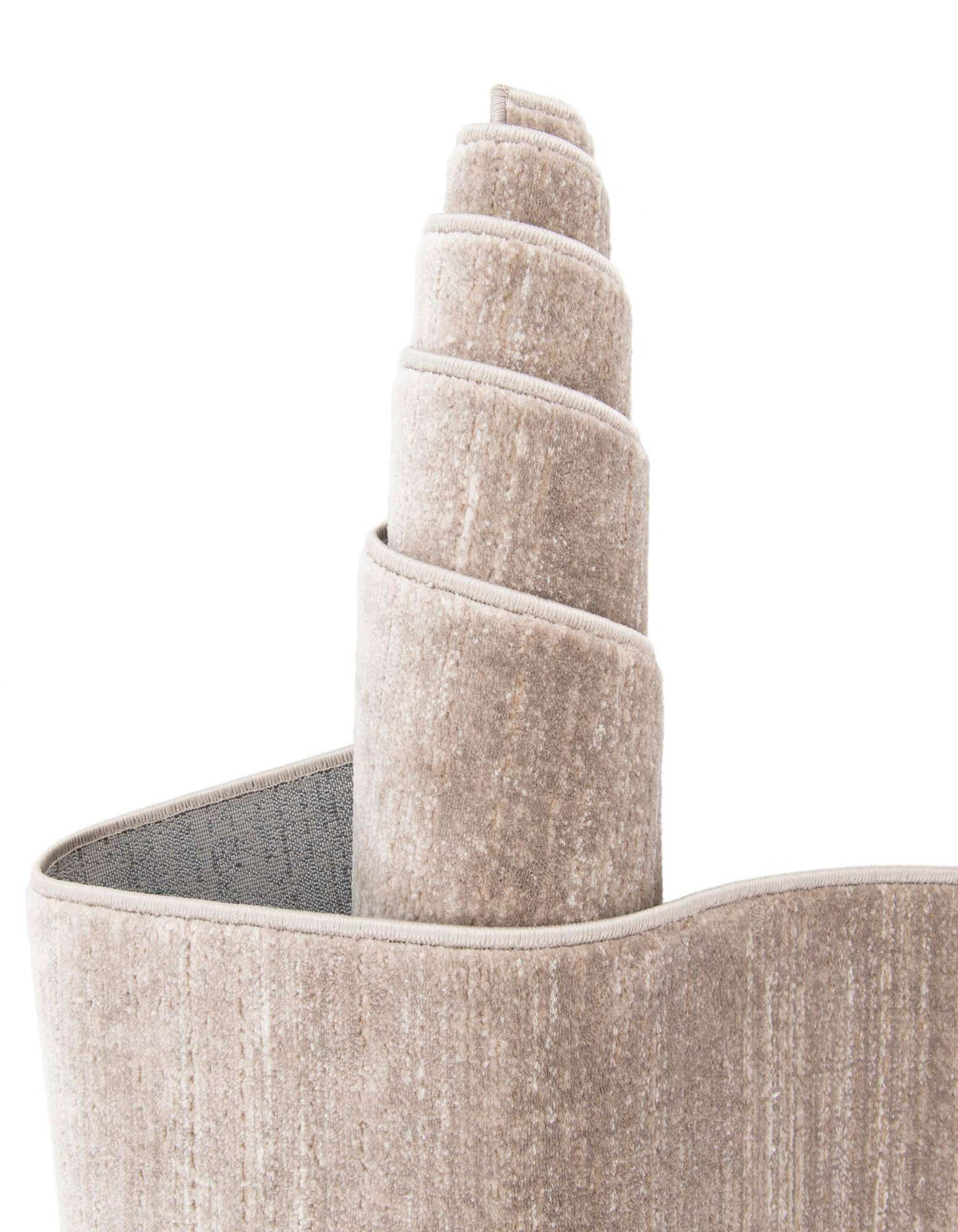 Rechteck Teppich Bellevue in Braun von Hadorn™ - Lifestyle Image