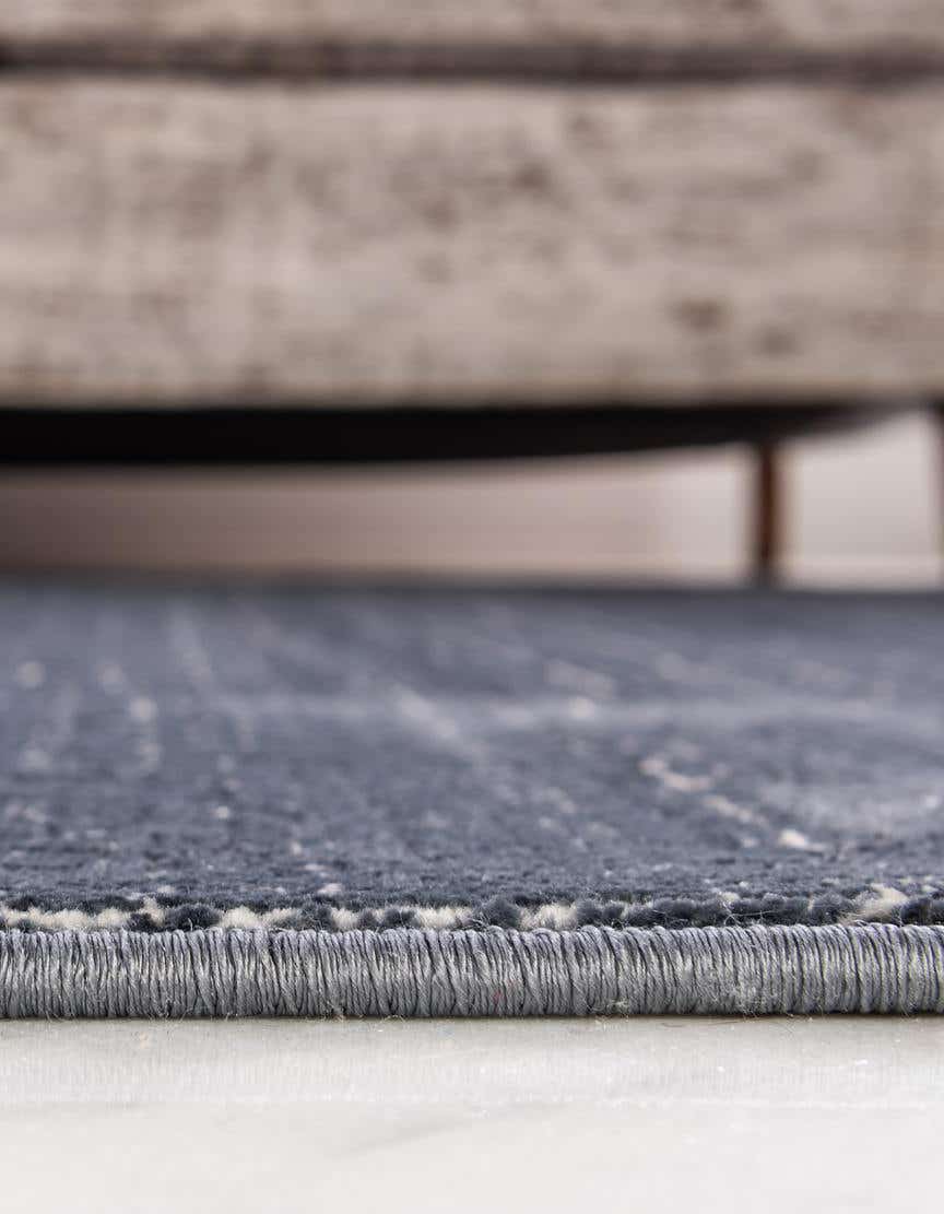 Läufer Teppich Bellevue in Marineblau von Hadorn™ - Lifestyle Image