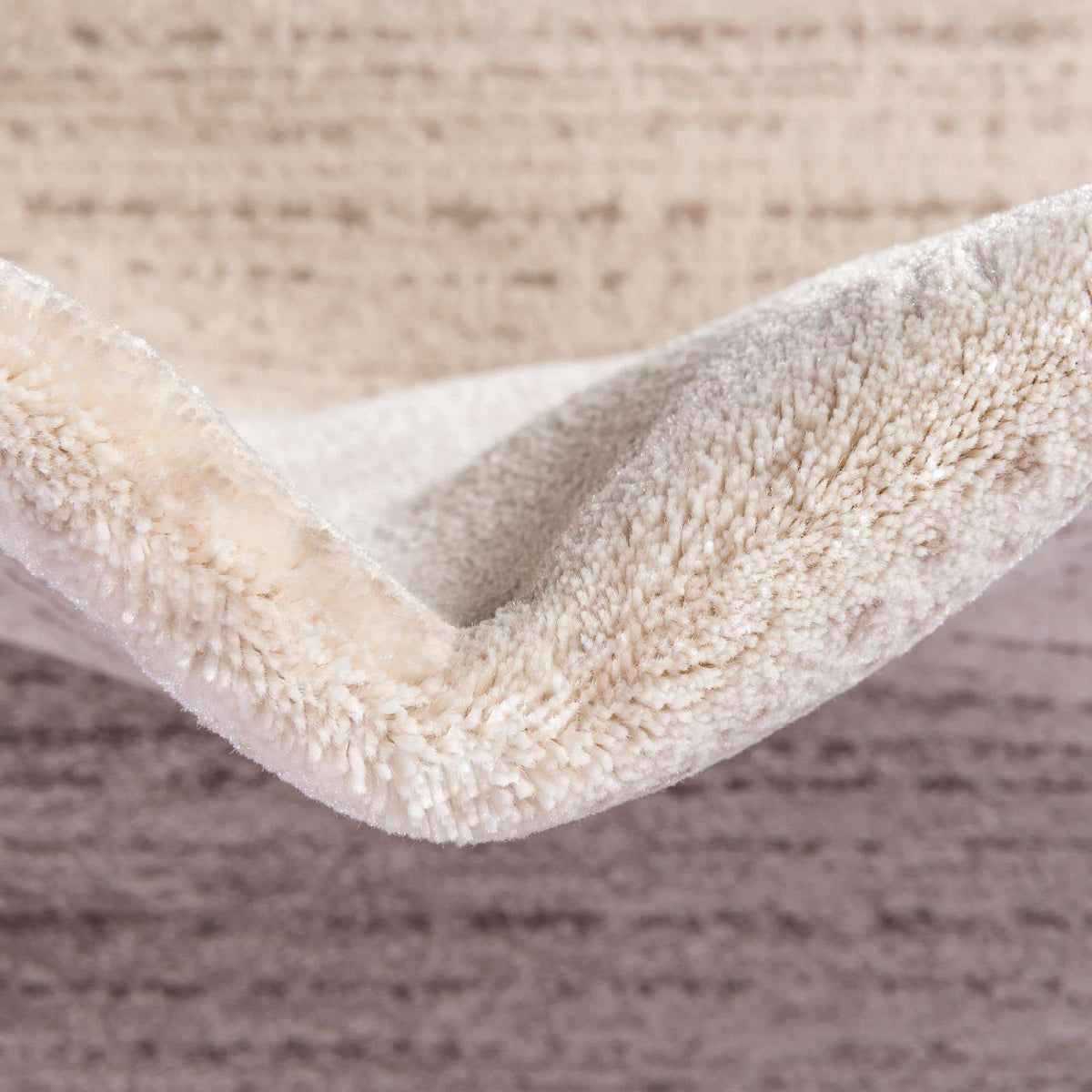 Rund Teppich Bellevue in Beige von Hadorn™ - Lifestyle Image