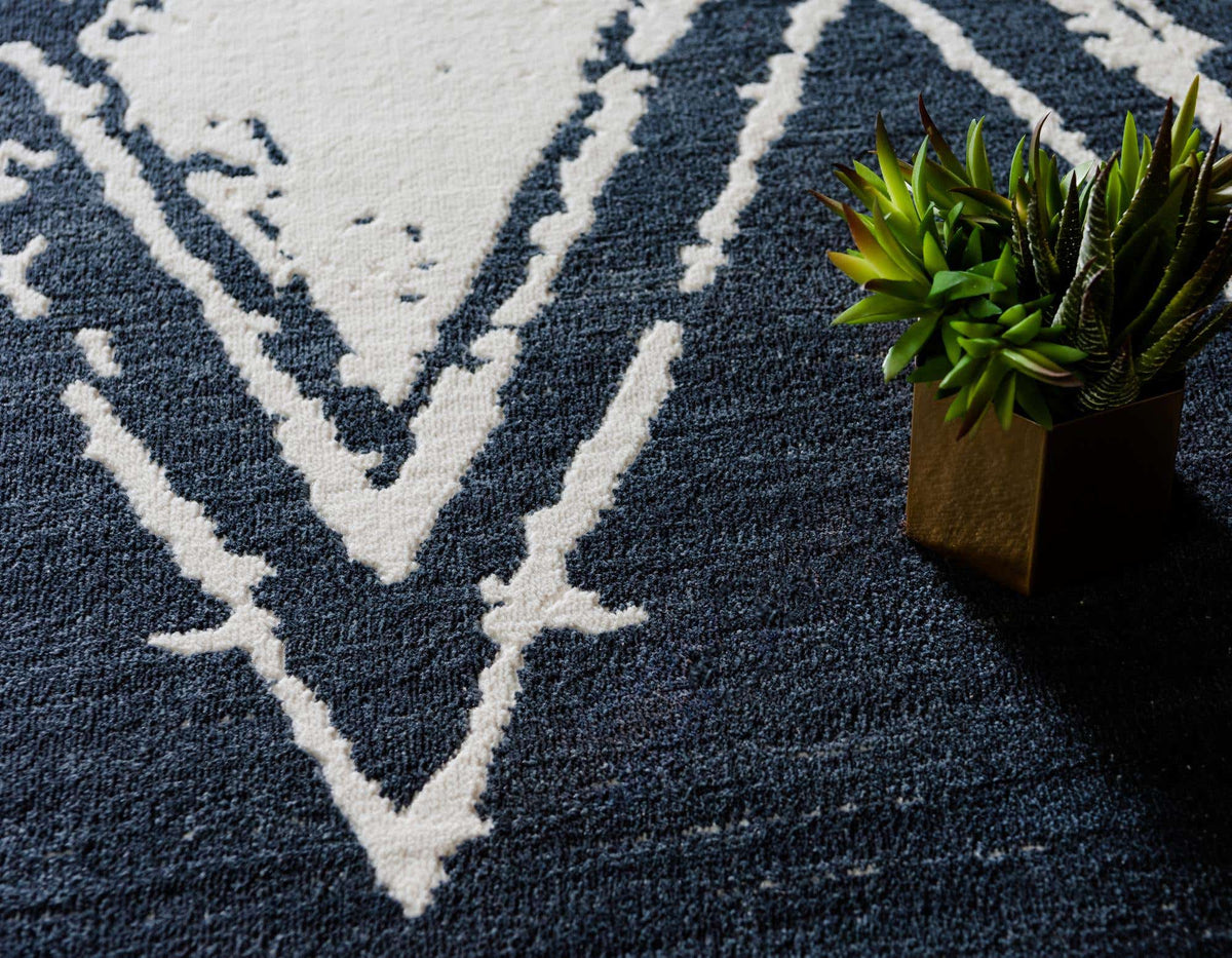 Rechteck Teppich Bellevue in Marineblau von Hadorn™ - Lifestyle Image