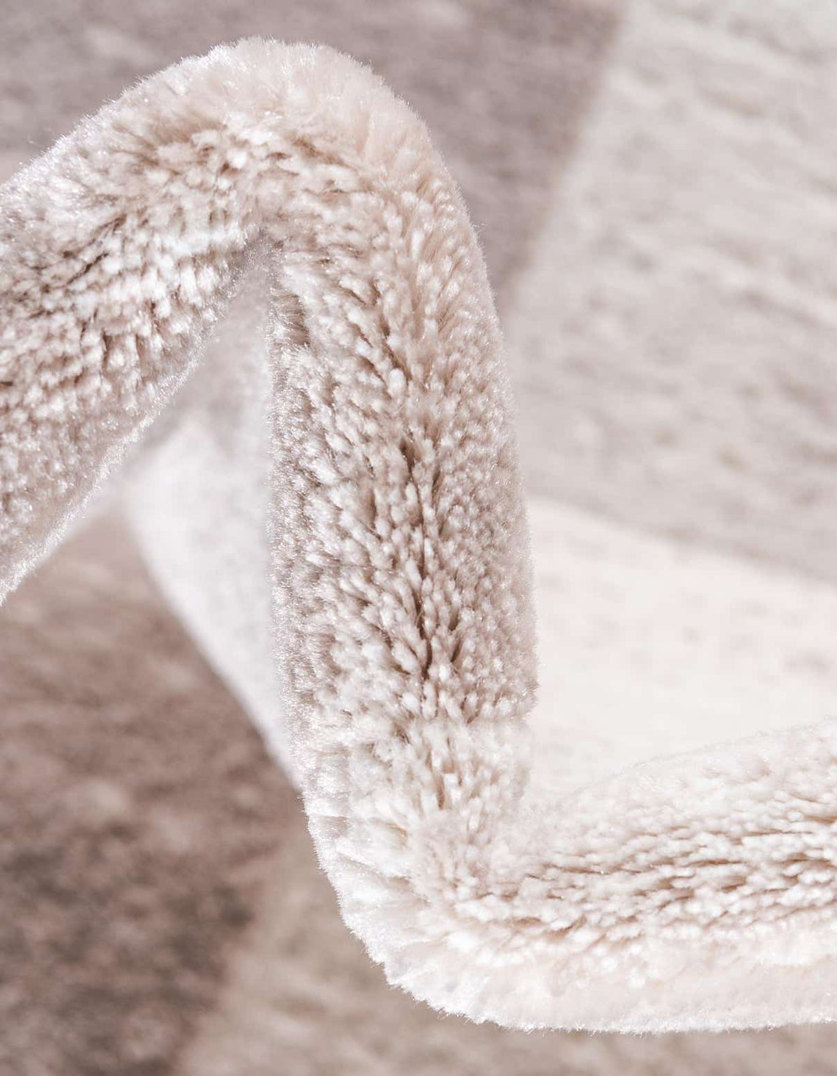 Läufer Teppich Bellevue in Beige von Hadorn™ - Lifestyle Image