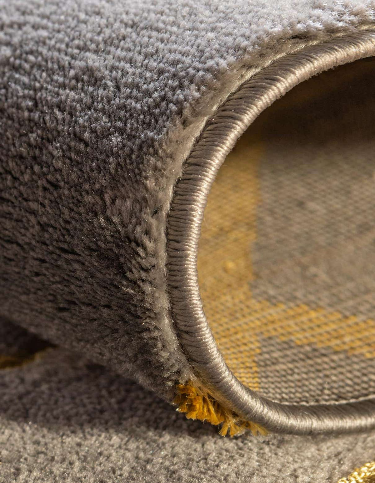 Läufer Teppich Marilyn Monroe™ Glam Trellis in Graues Gold von Hadorn™ - Lifestyle Image