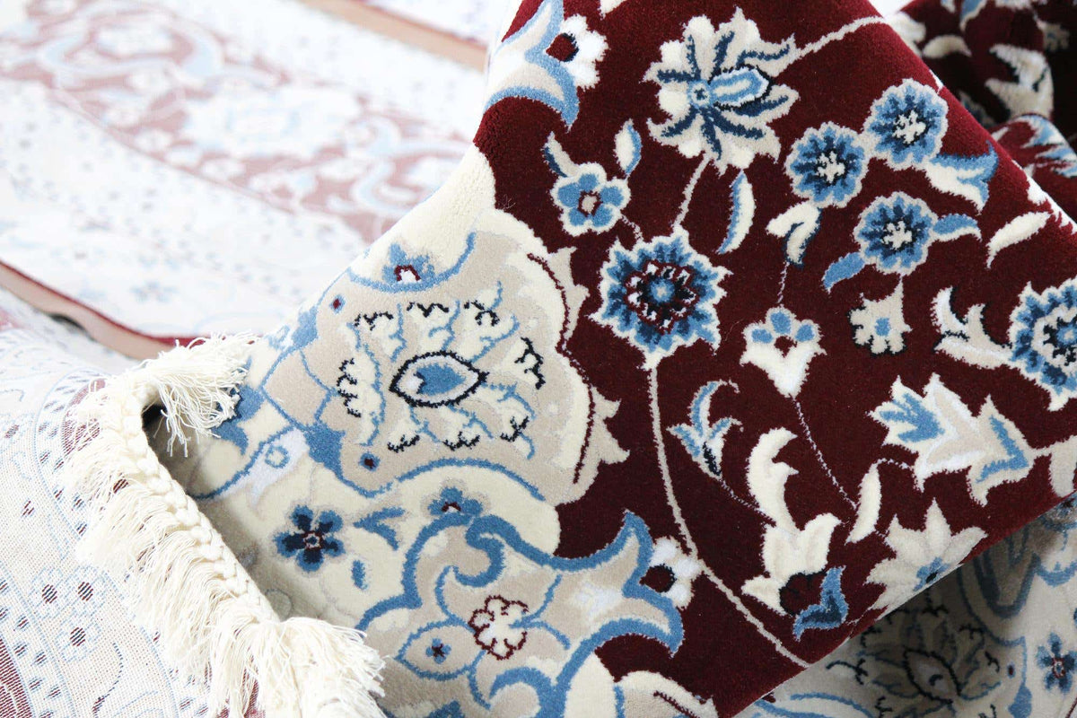 Rechteck Teppich Classical in Rot von Hadorn™ - Lifestyle Image