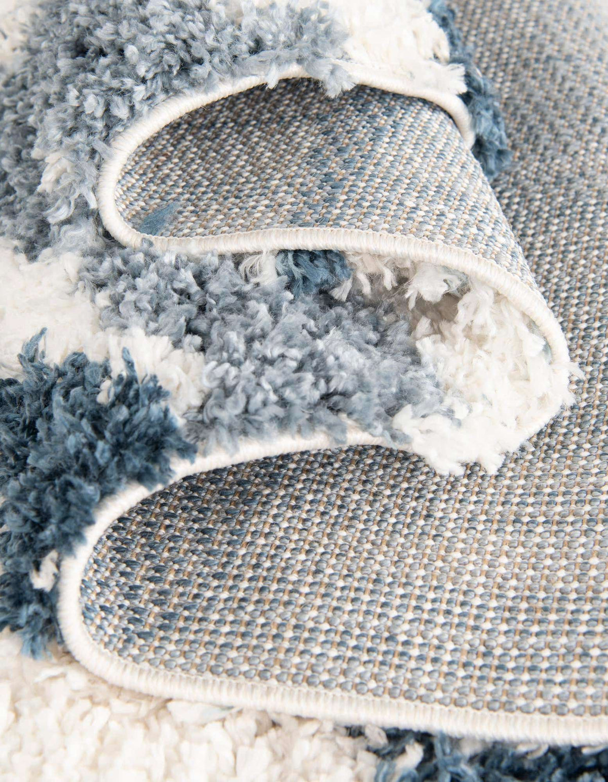 Rechteck Hochflorteppich Lagom Shag in Blau von Hadorn™ - Lifestyle Image