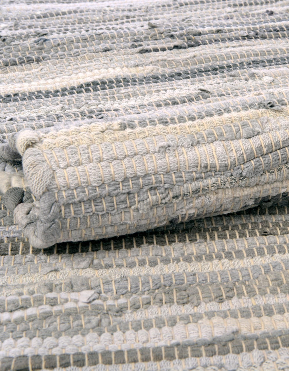 Kunstfaser Teppich Chindi Cotton in Grau von Hadorn™ - Lifestyle Image