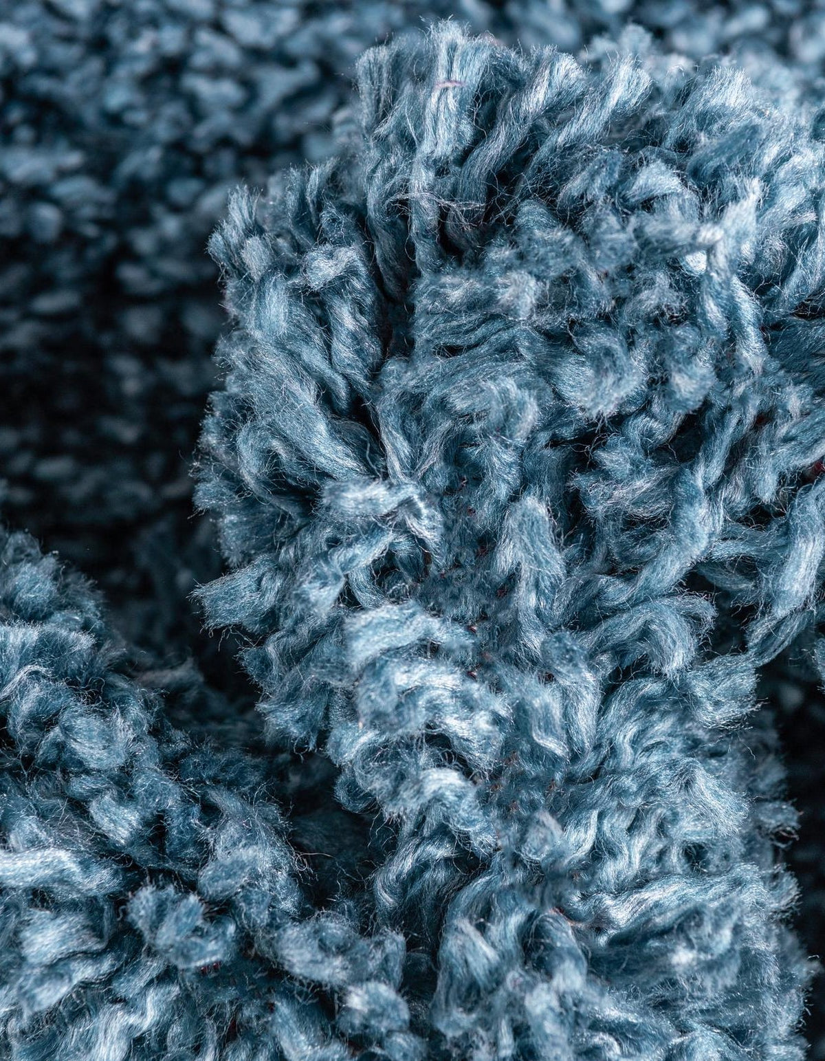 Quadratisch Hochflorteppich Zermatt Shag in Blau von Hadorn™ - Lifestyle Image