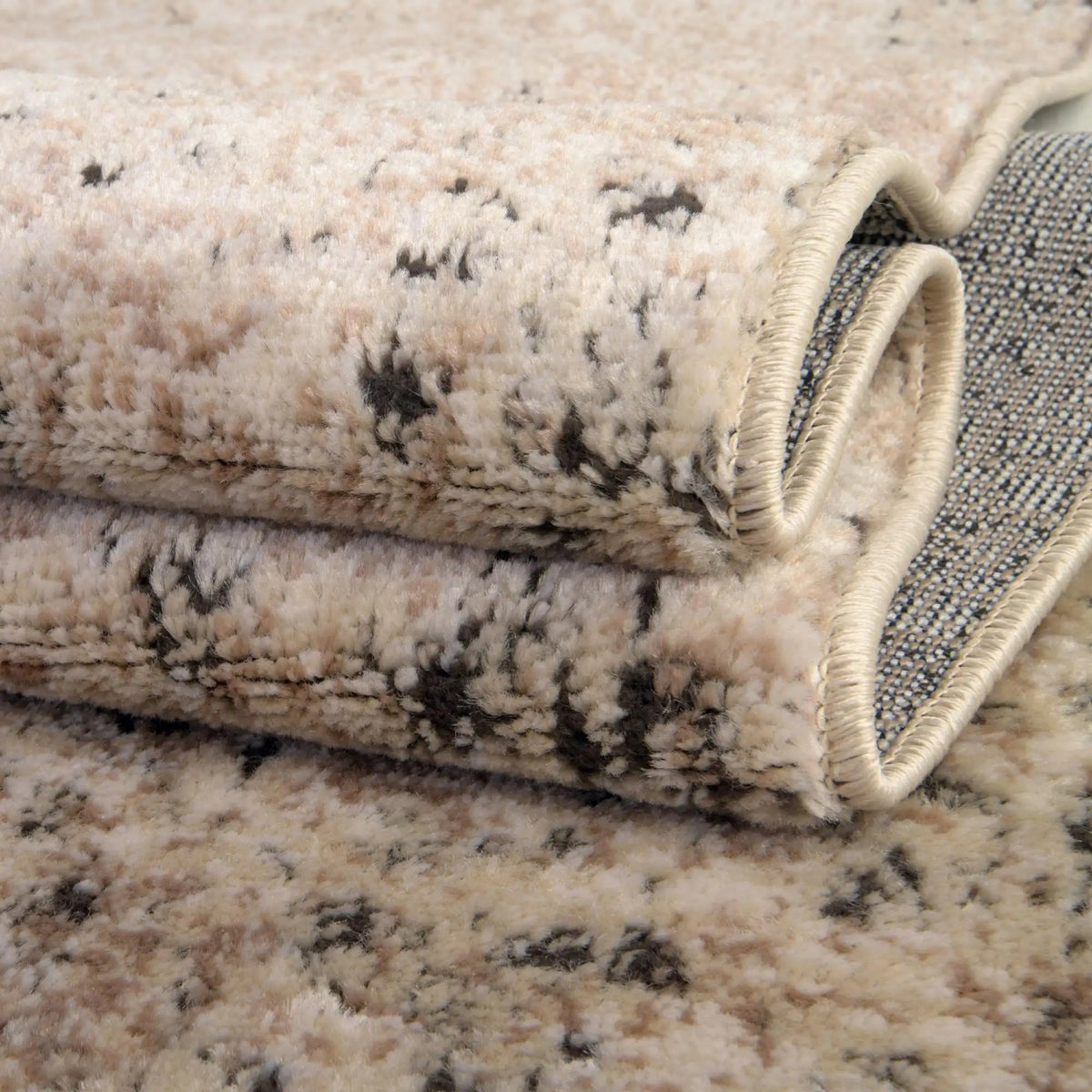 Rund Teppich Oregon in Beige von Hadorn™ - Lifestyle Image