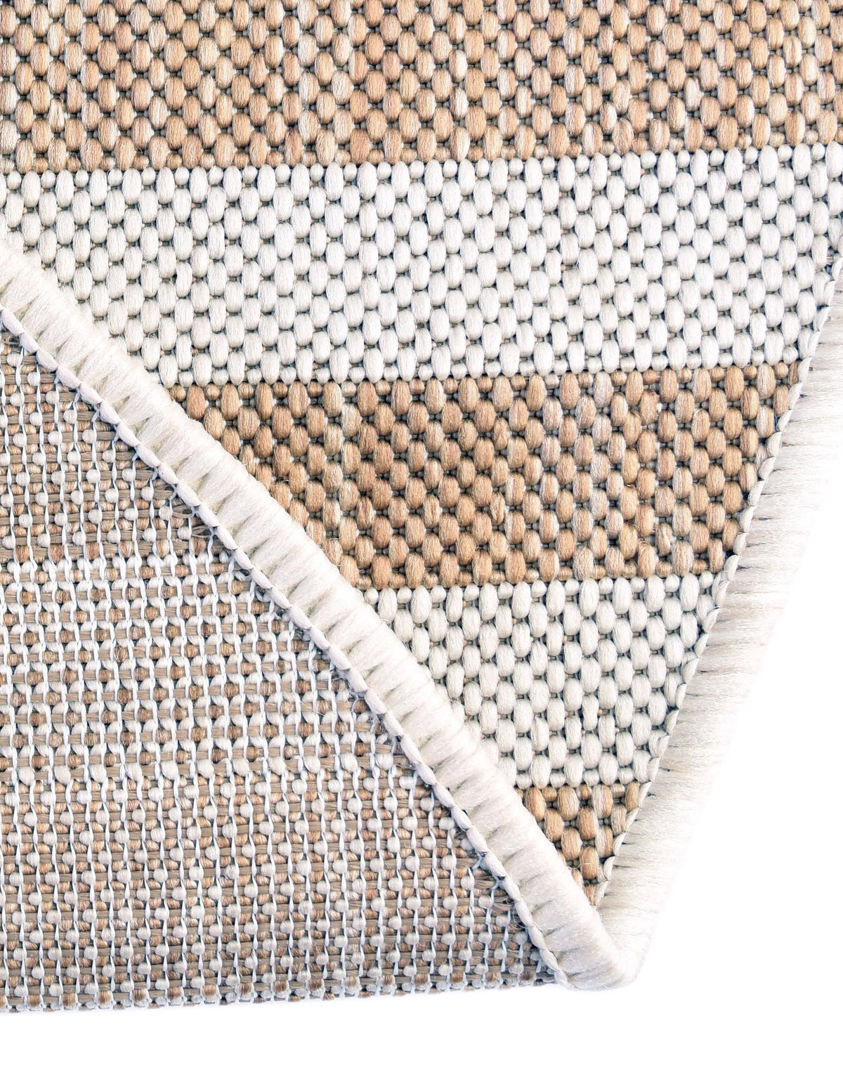 Rund Outdoor Teppich Tulum Outdoor in Taupe von Hadorn™ - Lifestyle Image