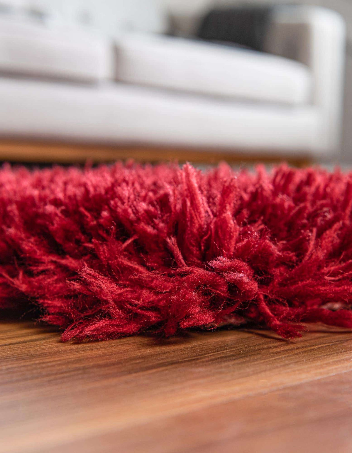 Rechteck Hochflorteppich Infinity Shag in Merlot von Hadorn™ - Lifestyle Image