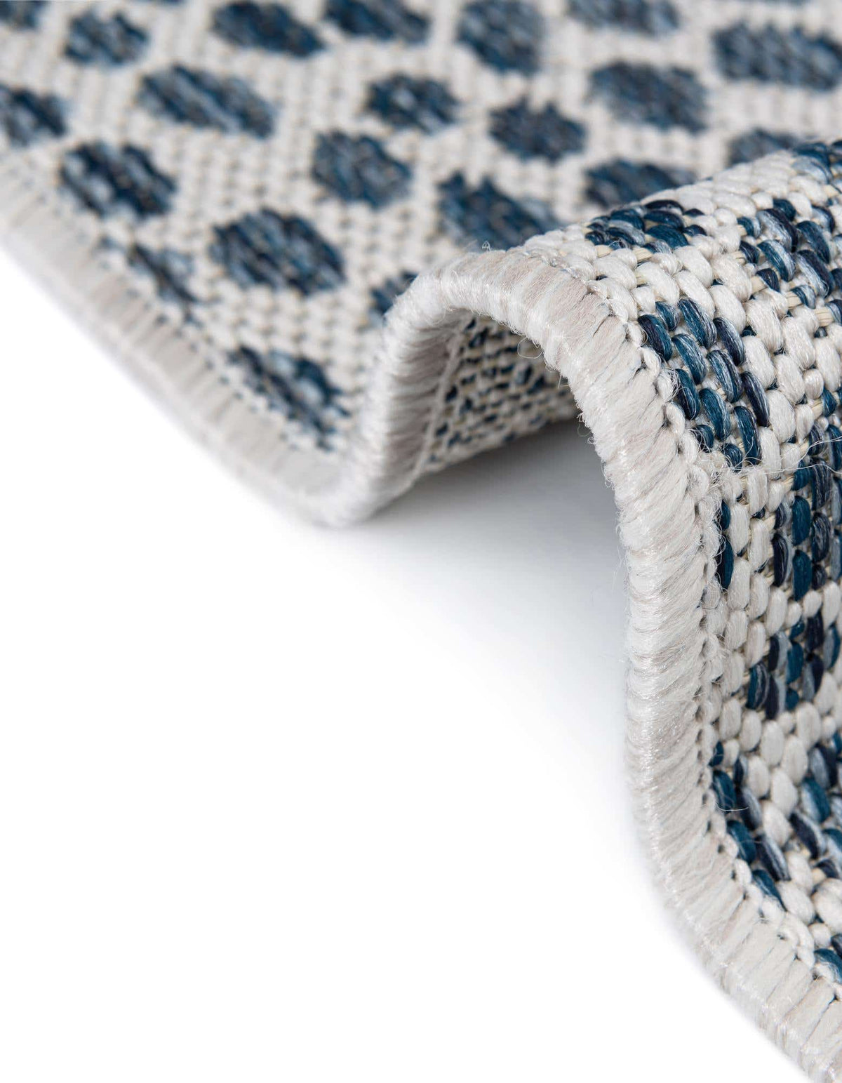 Quadratisch Outdoor Teppich Tulum Outdoor in Blau von Hadorn™ - Lifestyle Image