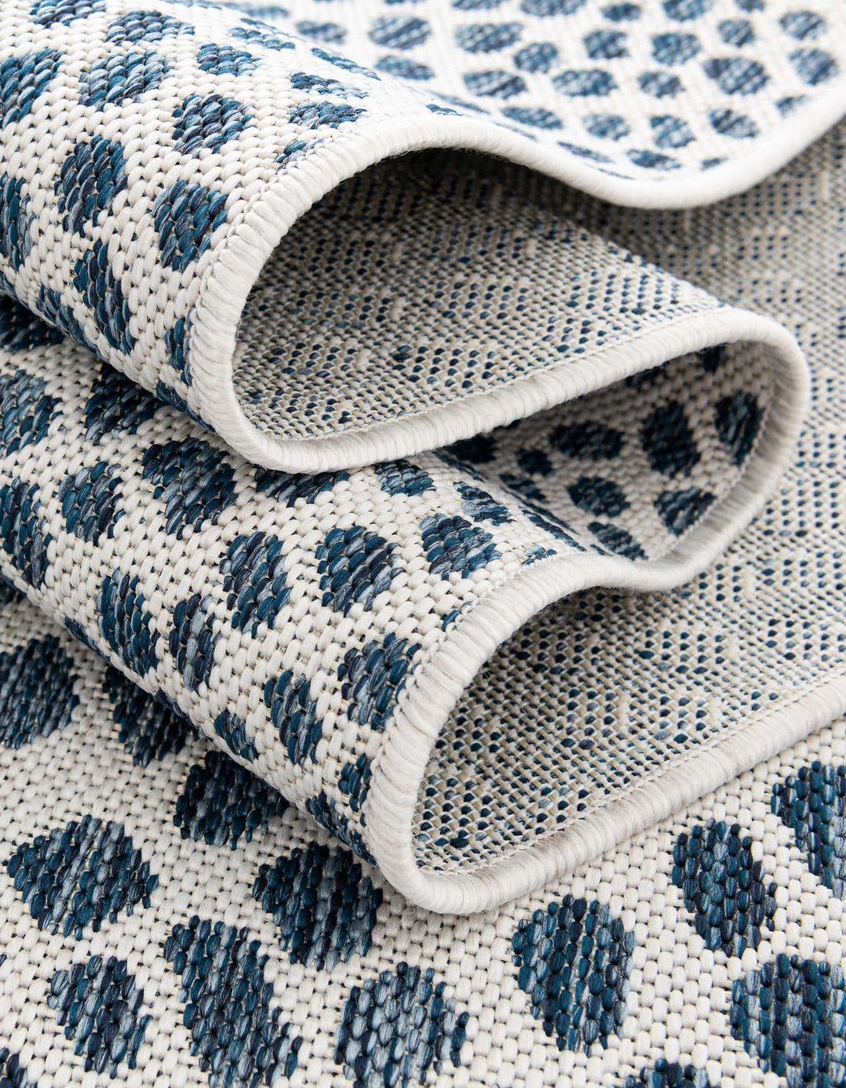 Rechteck Outdoor Teppich Tulum Outdoor in Blau von Hadorn™ - Lifestyle Image