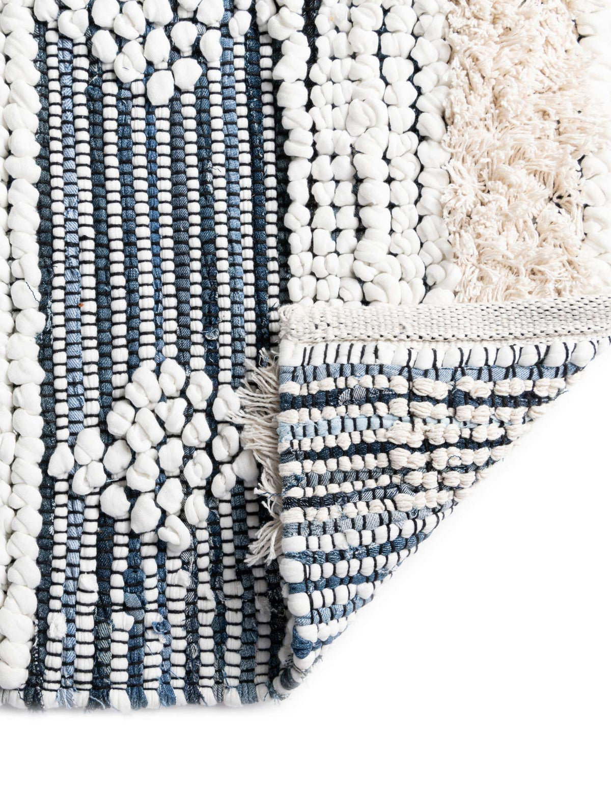 Rechteck Handgeflochten Teppich Cotton Chindi in Elfenbein von Hadorn™ - Lifestyle Image