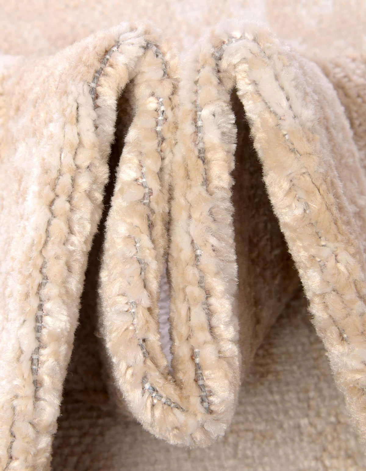 Rund Teppich Aurora in Sand von Hadorn™ - Lifestyle Image