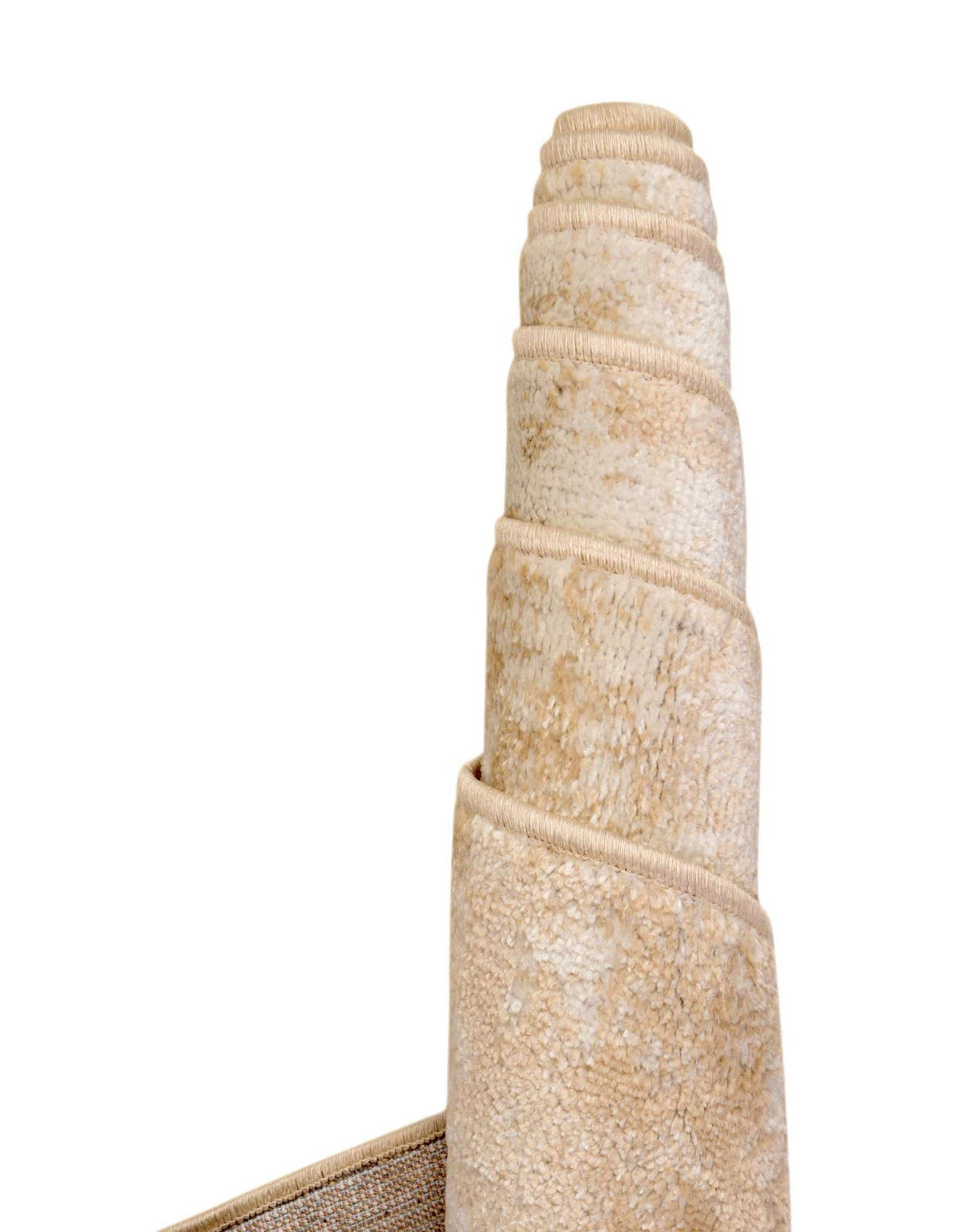 Rund Teppich Aurora in Sand von Hadorn™ - Lifestyle Image
