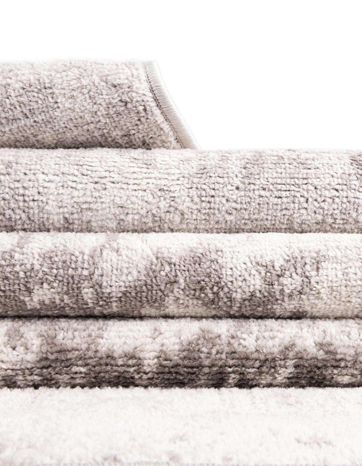 Quadratisch Teppich Aurora in Steingrau von Hadorn™ - Lifestyle Image