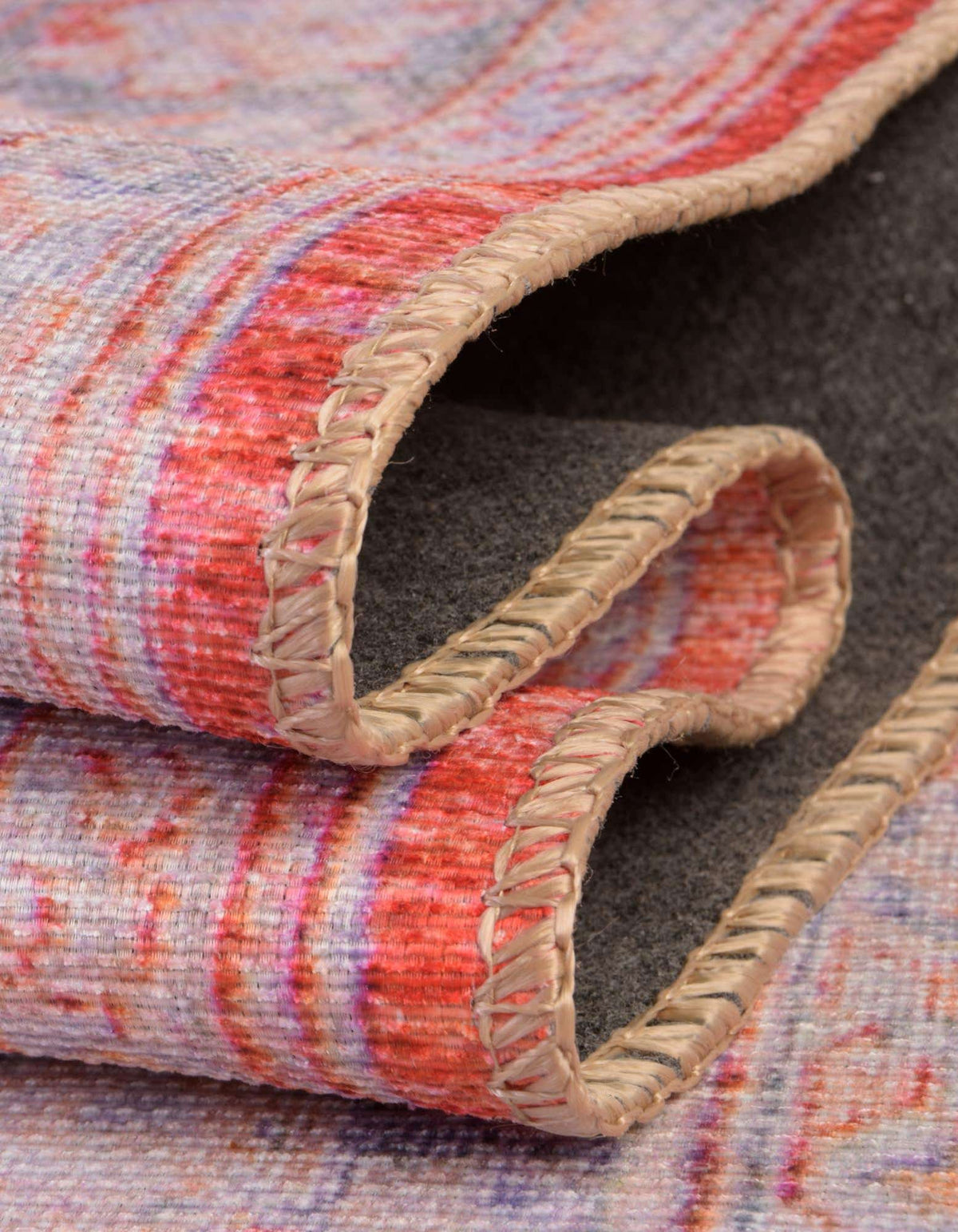 Rechteck Teppich Isabella in Rostrot von Hadorn™ - Lifestyle Image