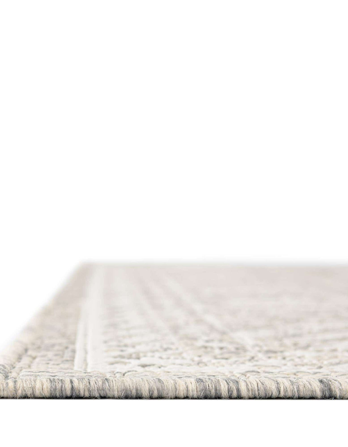 Quadratisch Outdoor Teppich Tulum Outdoor in Hellgrau von Hadorn™ - Lifestyle Image