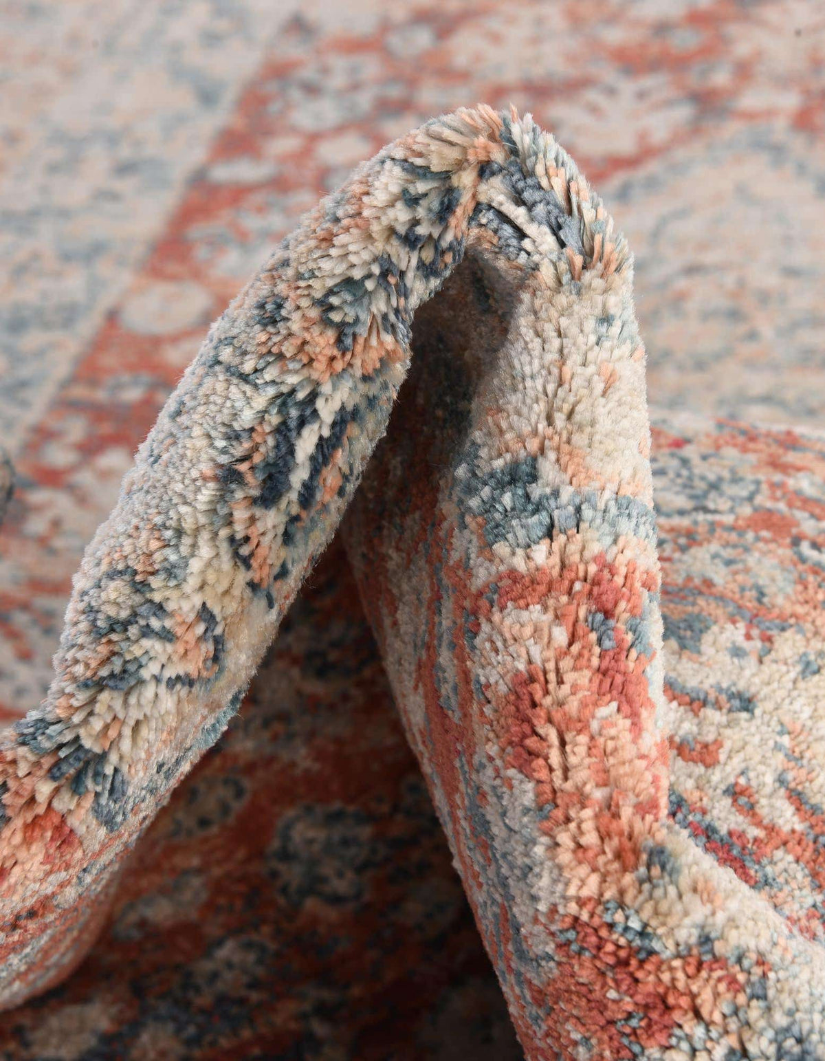 Rechteck Teppich Newport in Rot von Hadorn™ - Lifestyle Image