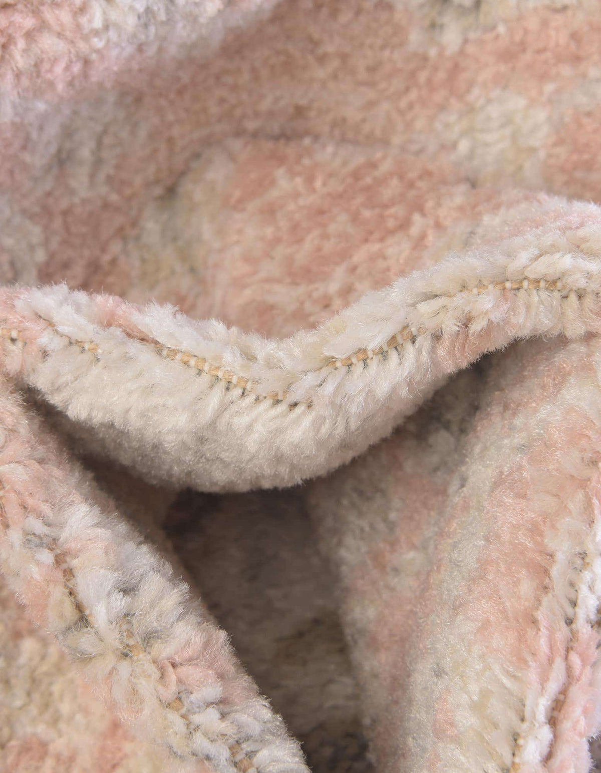 Rechteck Teppich Madeline Vintage in Rosenrosa von Hadorn™ - Lifestyle Image