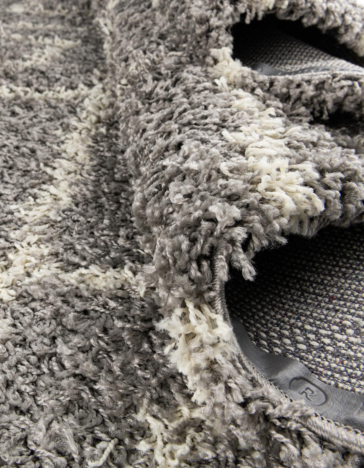 Läufer Hochflorteppich Trellis Shag in Grau von Hadorn™ - Lifestyle Image