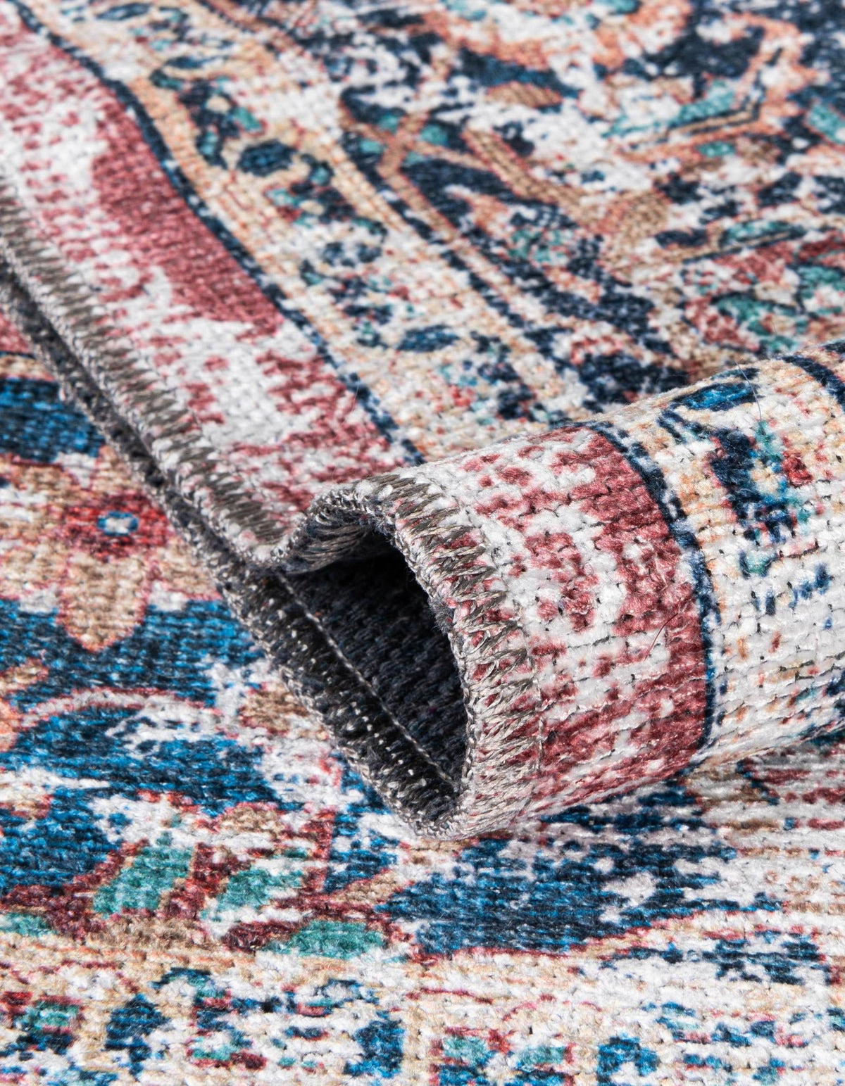 Quadratisch Teppich Yara in Marineblau von Hadorn™ - Lifestyle Image