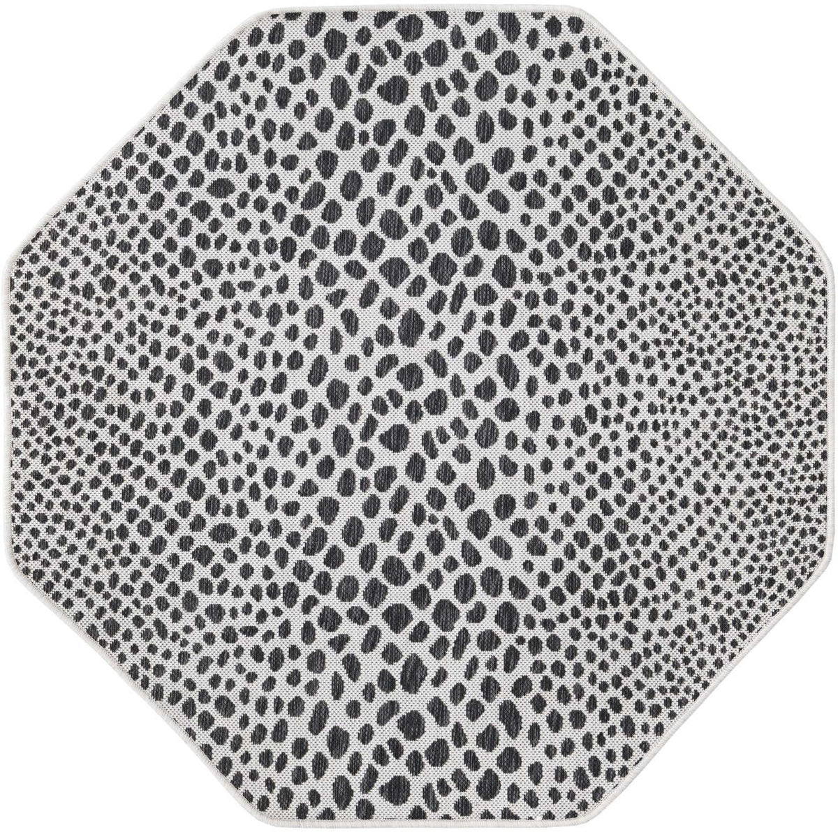 Achteck Outdoor Teppich Tulum Outdoor in Schwarz von Hadorn™ - Lifestyle Image